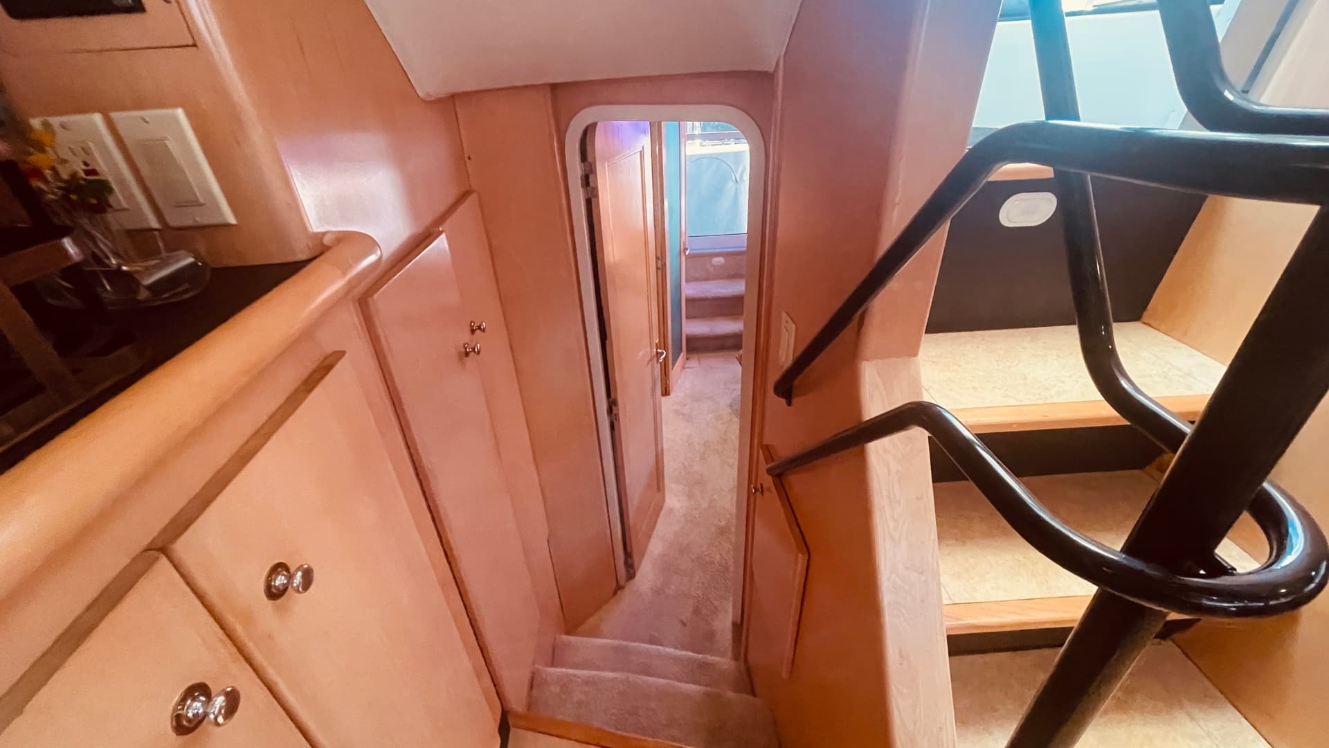 1997 Carver Yachts 500 Cockpit — photo 27