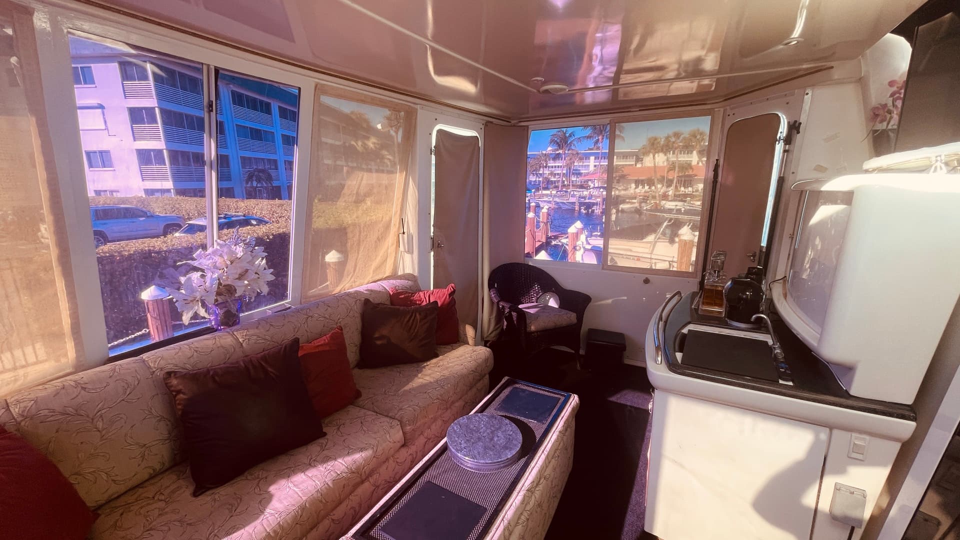 1997 Carver Yachts 500 Cockpit — photo 38