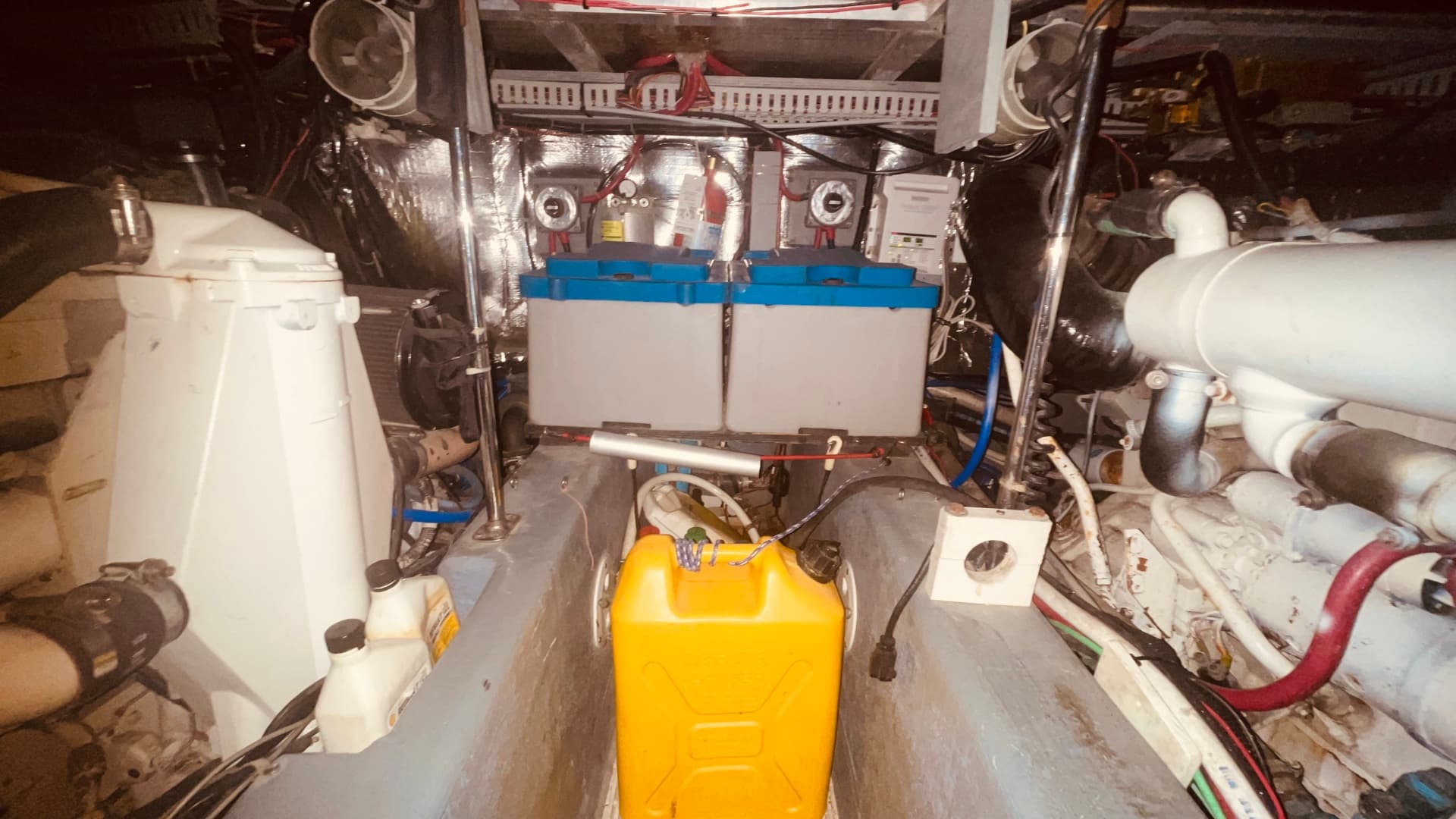 1997 Carver Yachts 500 Cockpit — photo 74