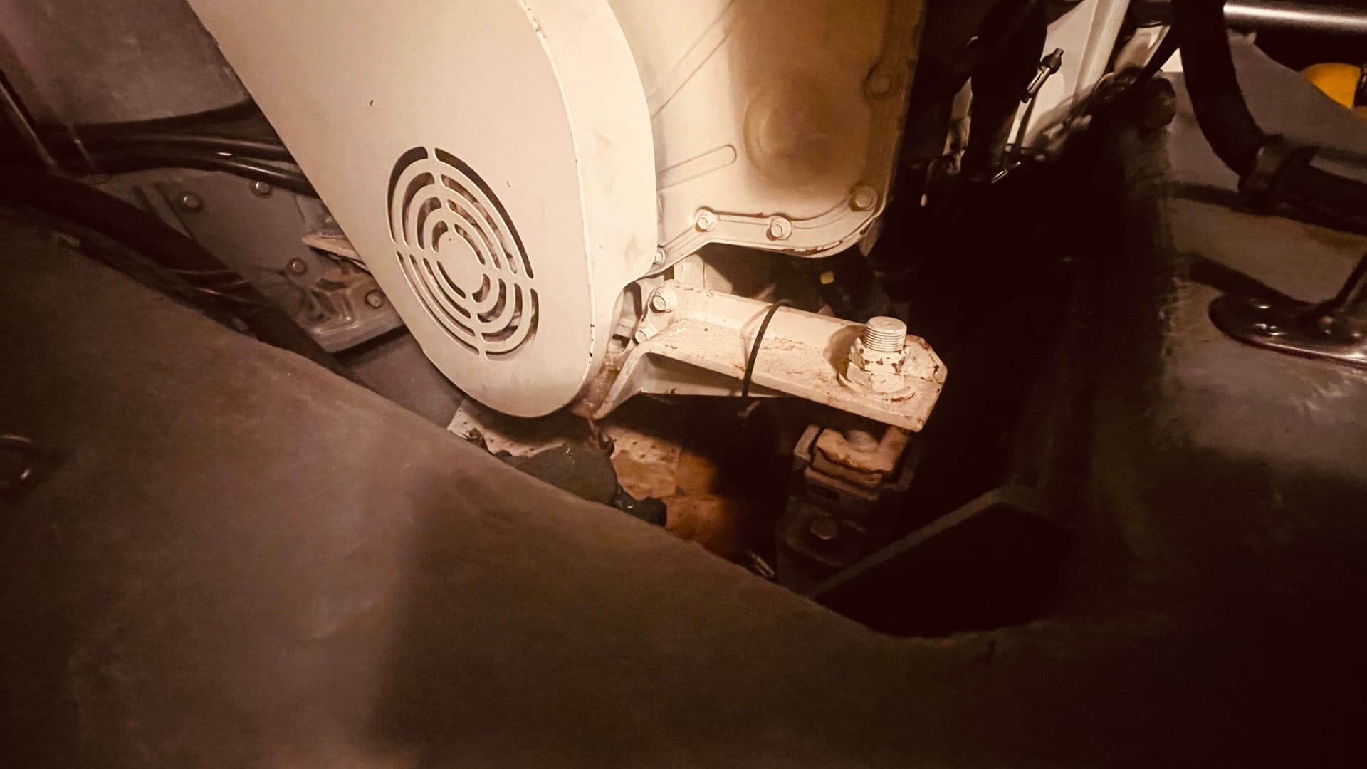 1997 Carver Yachts 500 Cockpit — photo 79