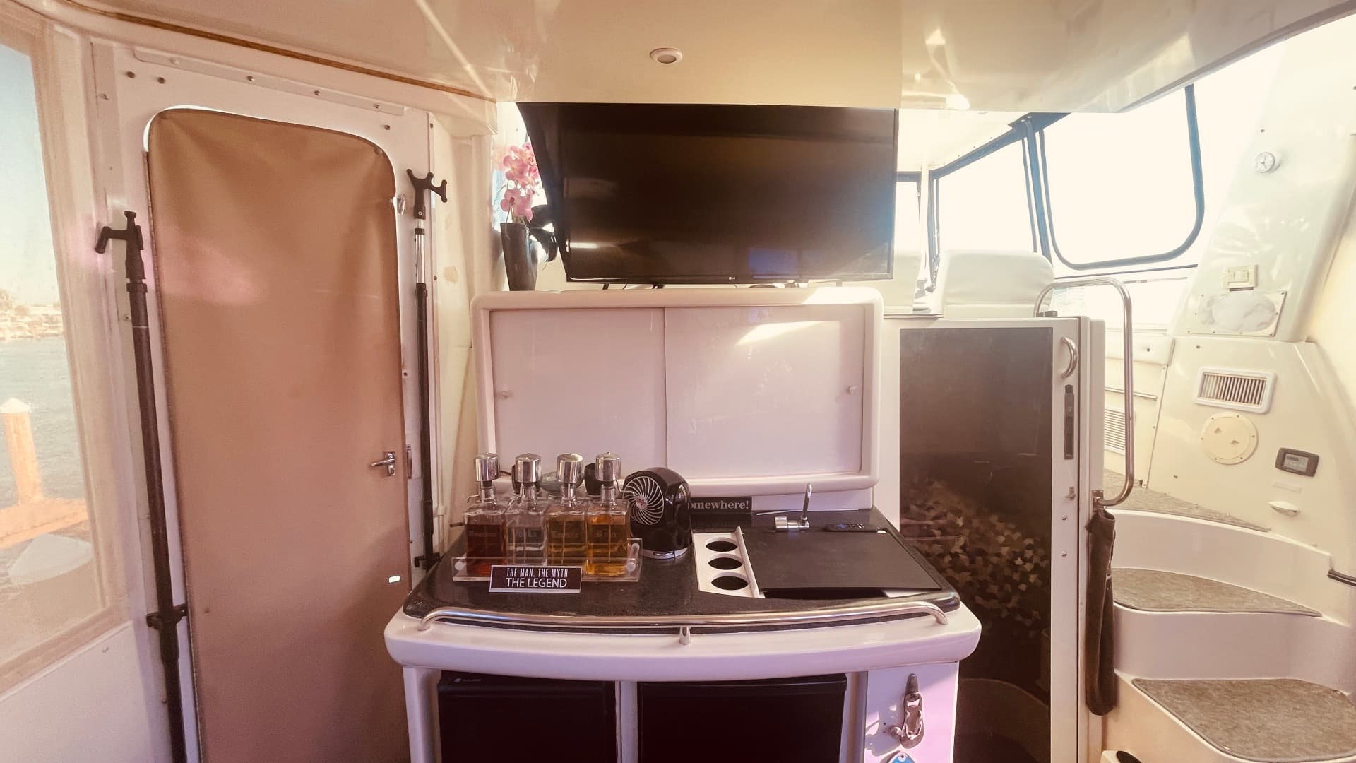 1997 Carver Yachts 500 Cockpit — photo 43