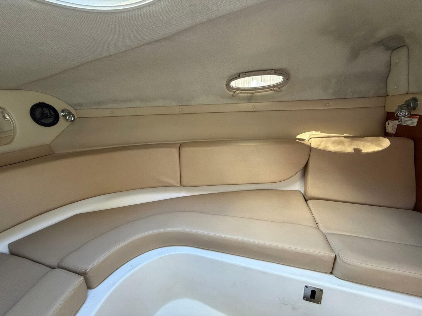 2008 Regal 2450 Cuddy — photo 16