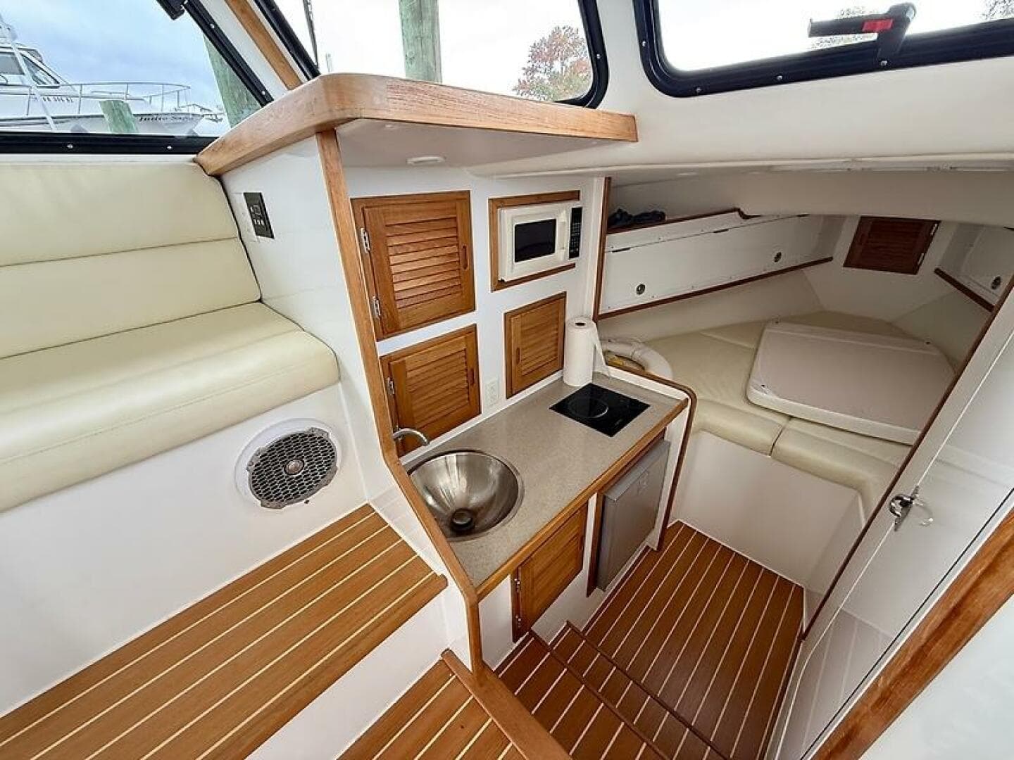 2019 Judge 36 Chesapeake — photo 5