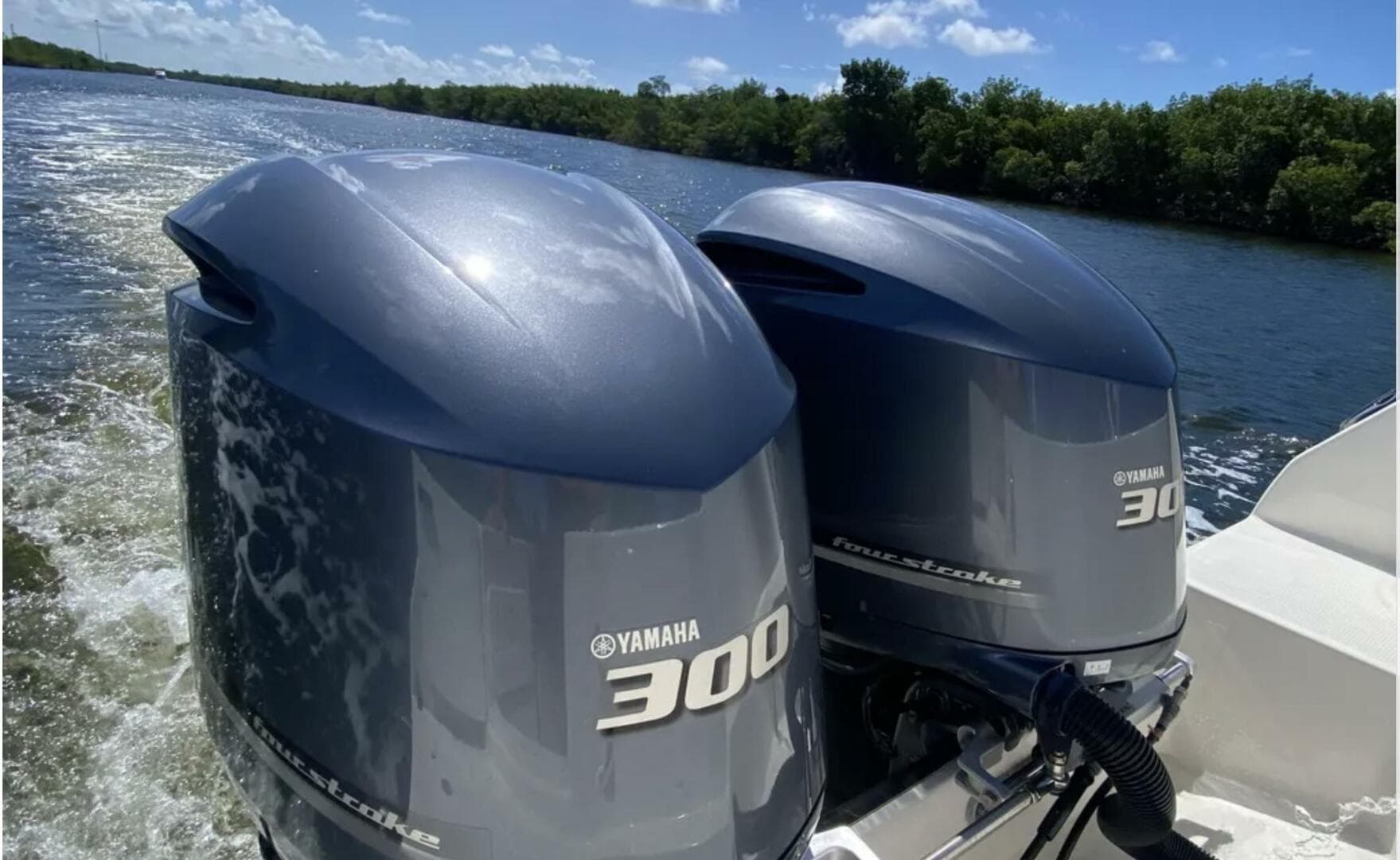 2018 Sailfish 325 DC — photo 19