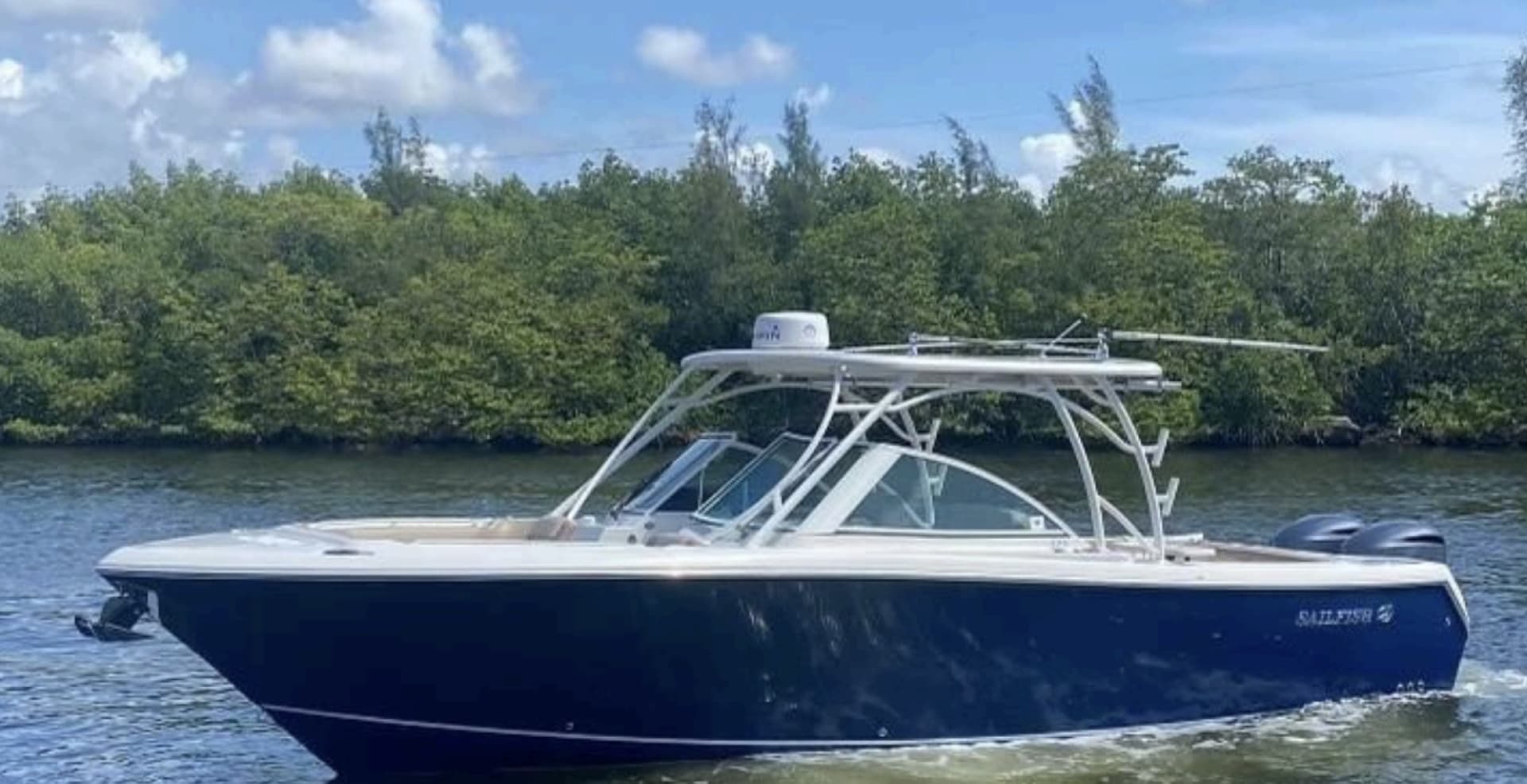 2018 Sailfish 325 DC — photo 1