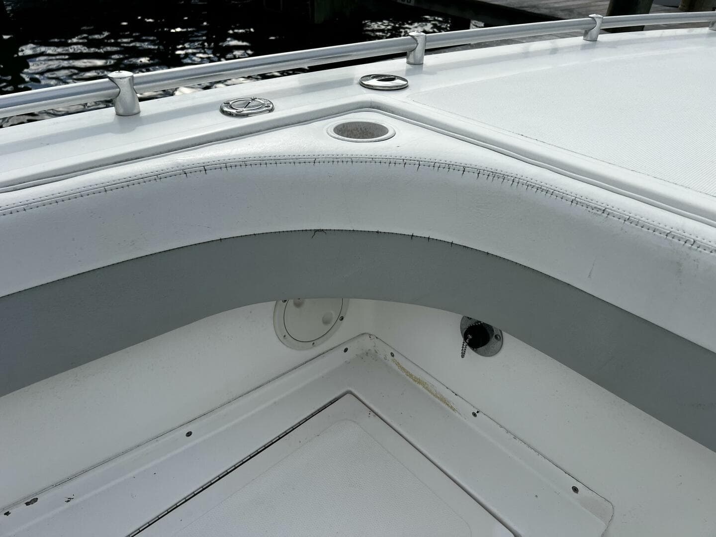 2000 Avanti 33 — photo 16