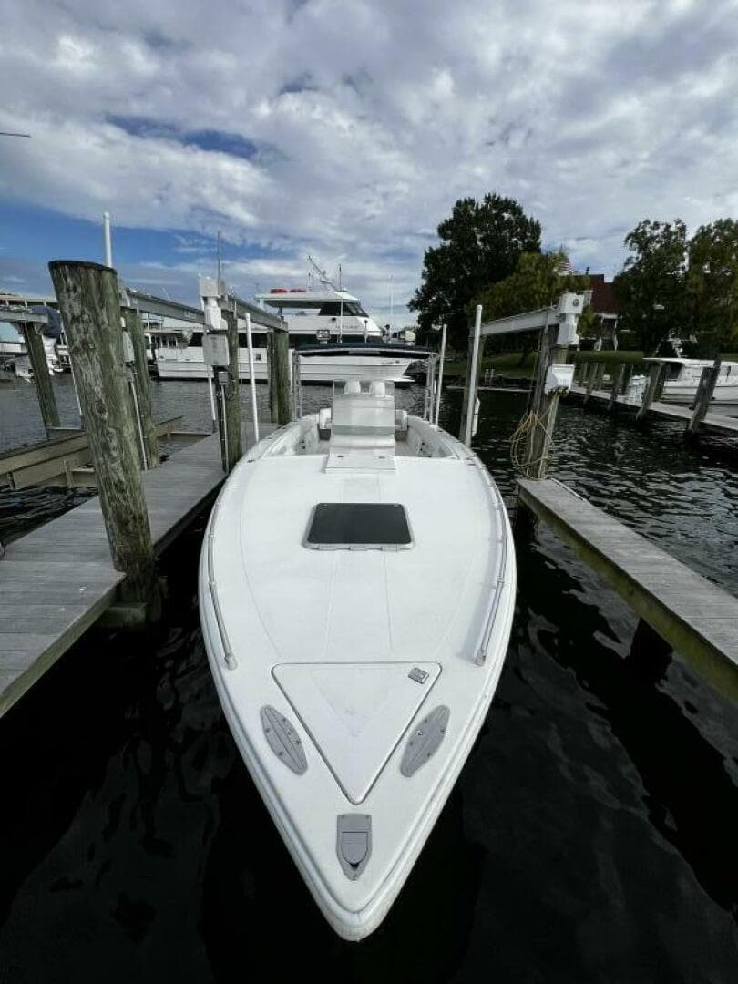 2000 Avanti 33 — photo 17