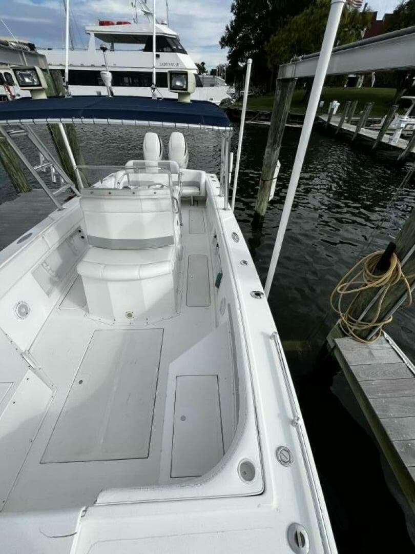 2000 Avanti 33 — photo 18