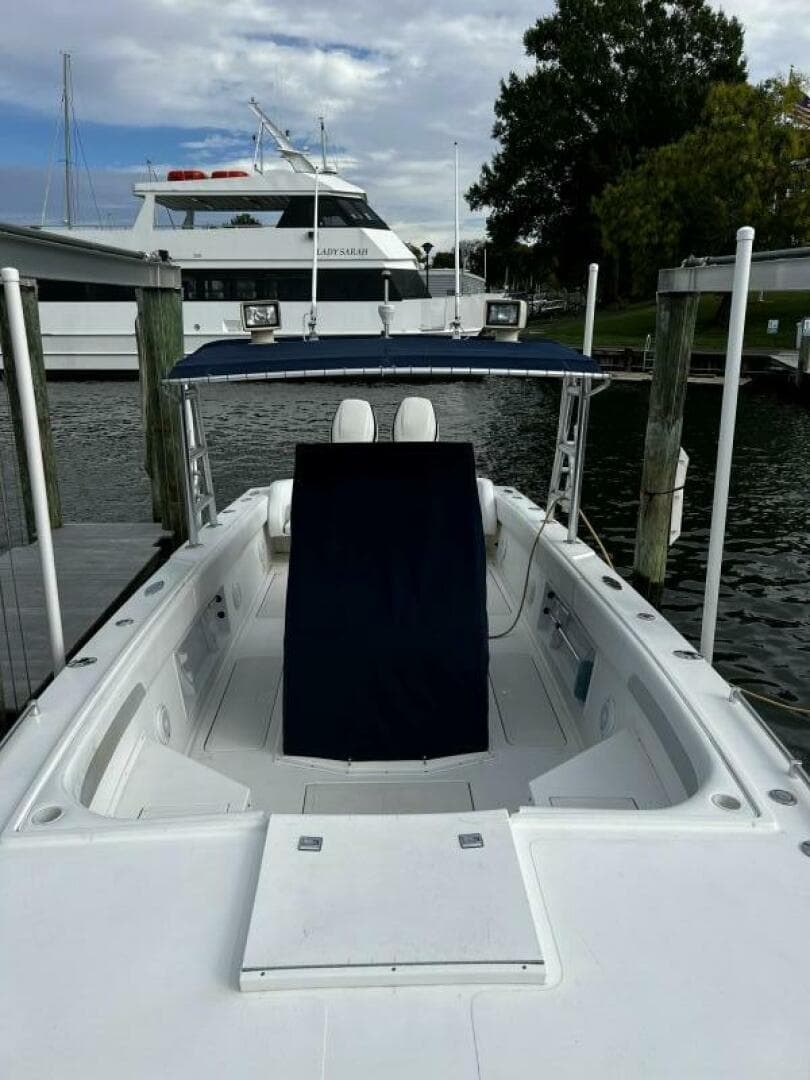 2000 Avanti 33 — photo 24