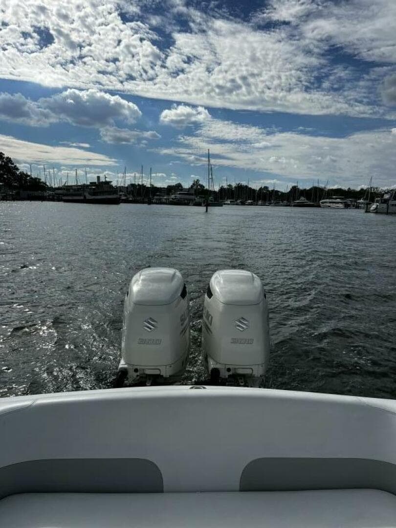 2000 Avanti 33 — photo 9