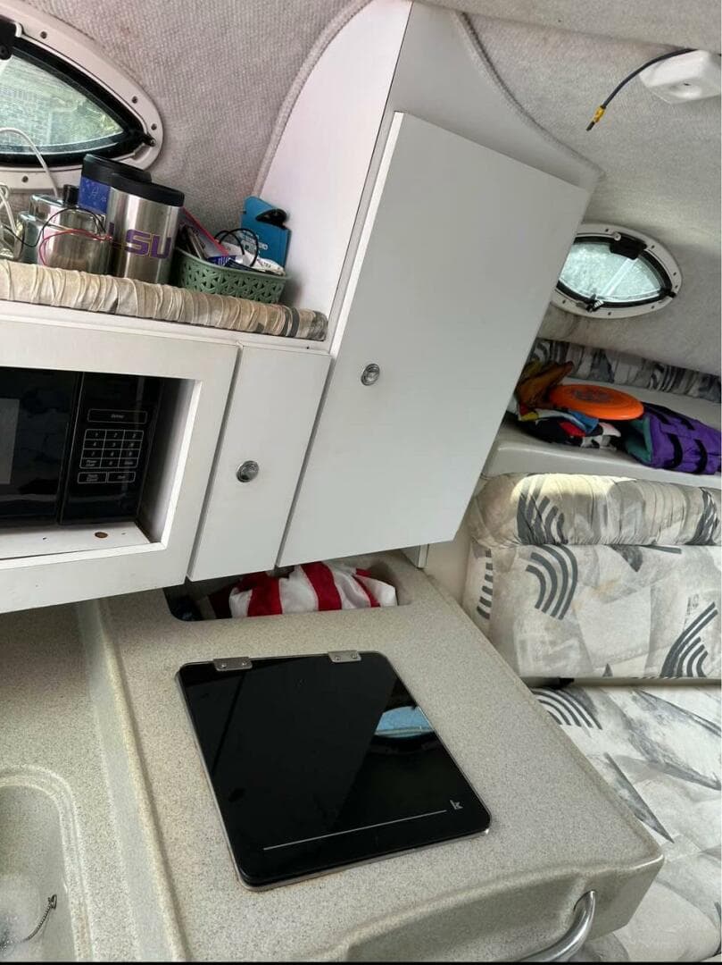 2000 Wellcraft 290 Coastal — photo 3