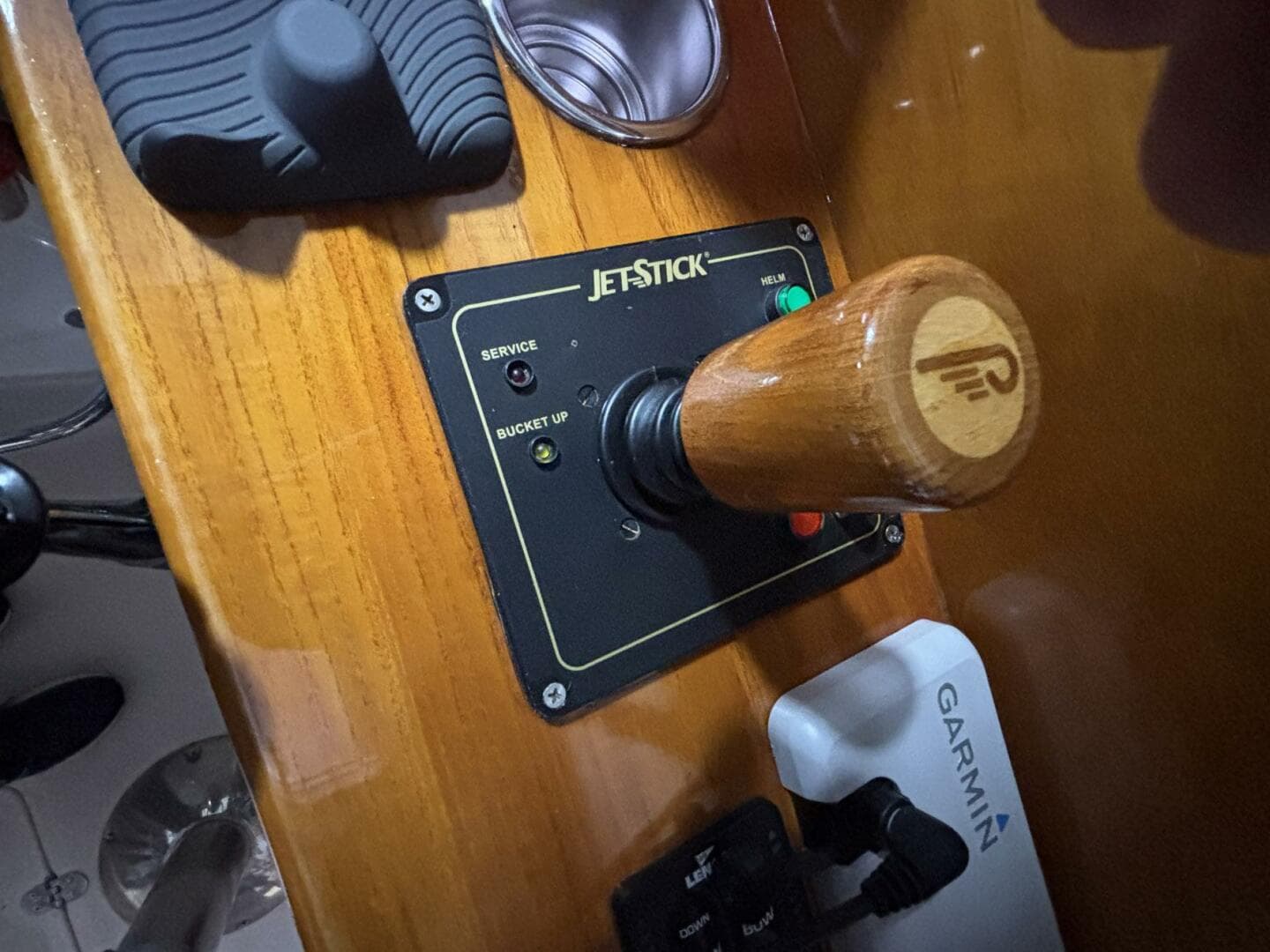 2004 Hinckley 36 Picnic Boat Ep — photo 8