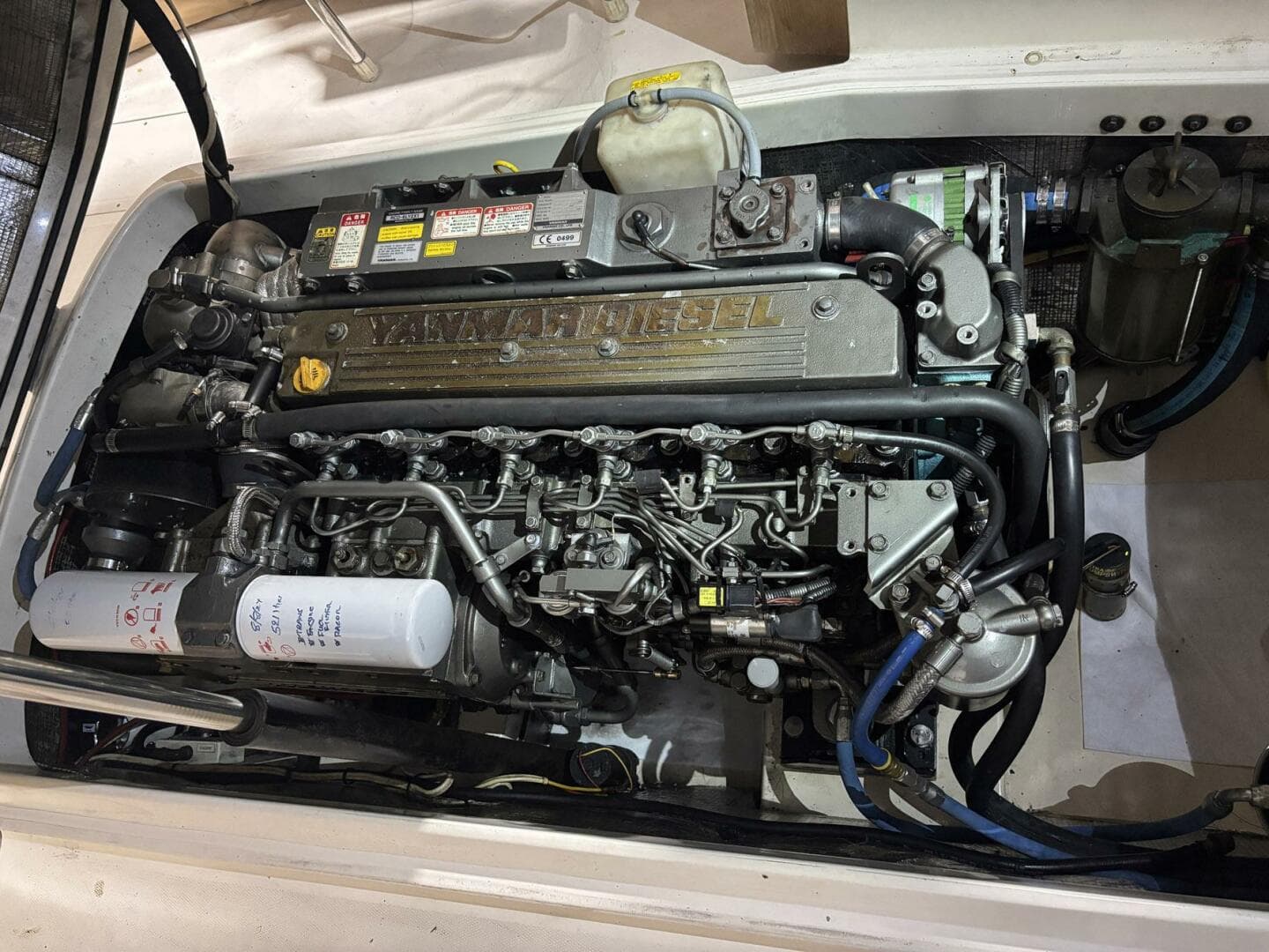 2004 Hinckley 36 Picnic Boat Ep — photo 12