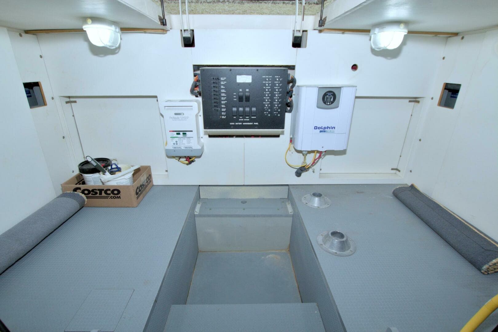 2013 Meridian 441 Sedan — photo 70