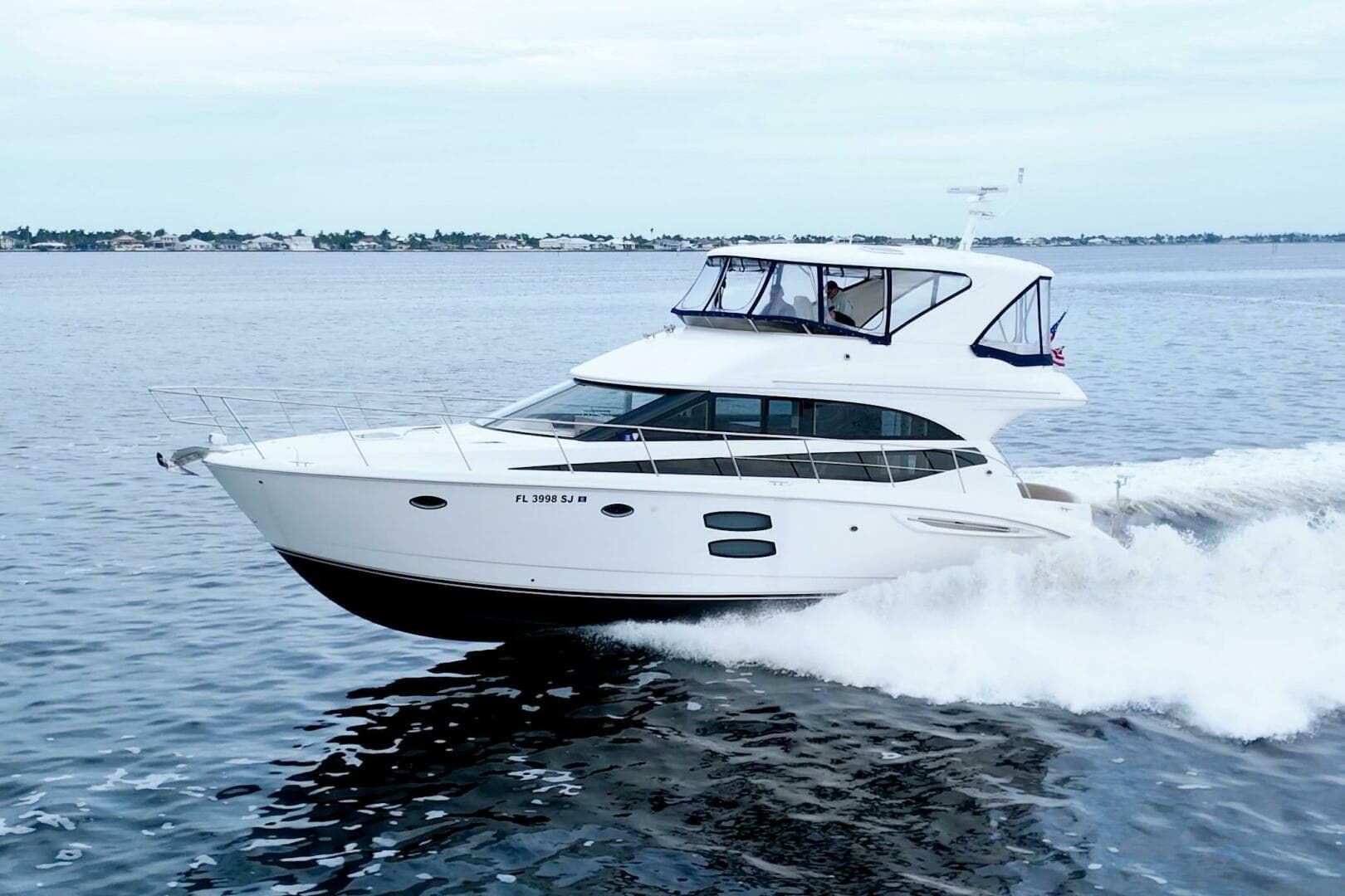 2013 Meridian 441 Sedan — photo 11