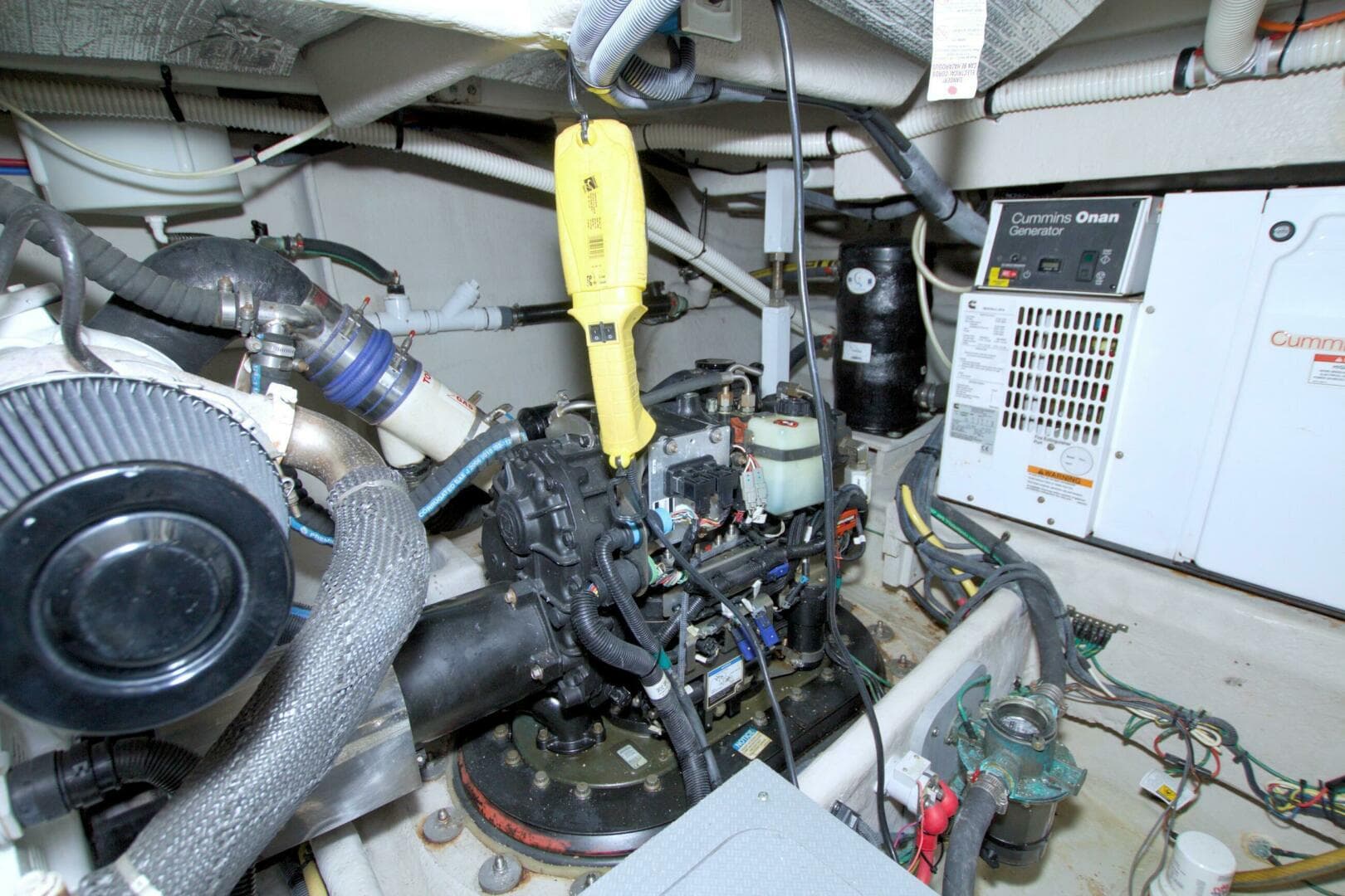 2013 Meridian 441 Sedan — photo 82