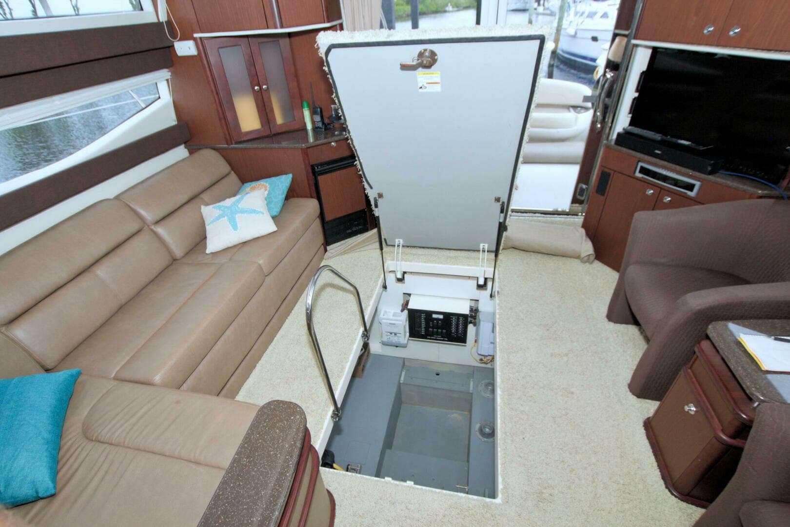 2013 Meridian 441 Sedan — photo 62