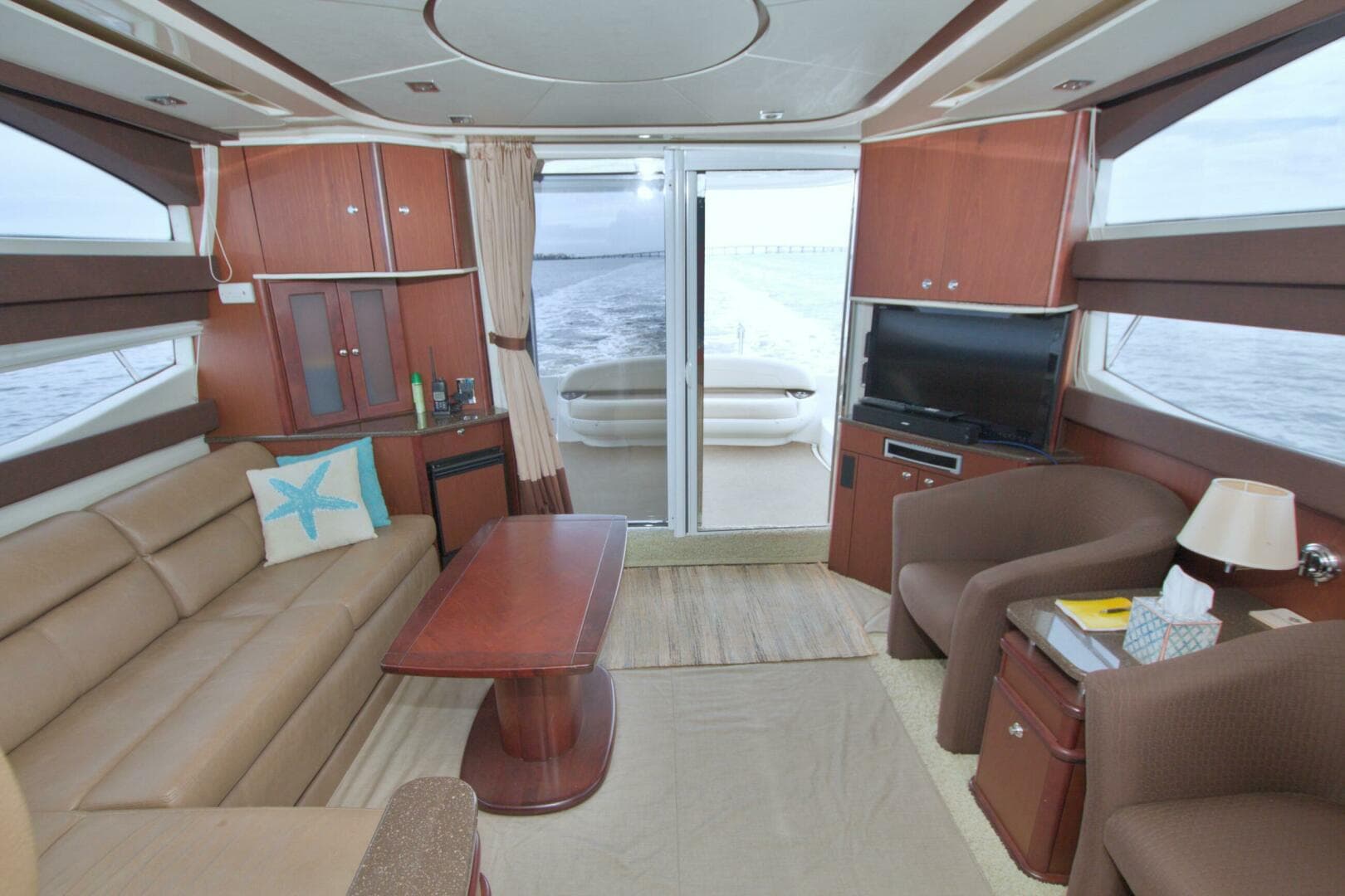 2013 Meridian 441 Sedan — photo 61