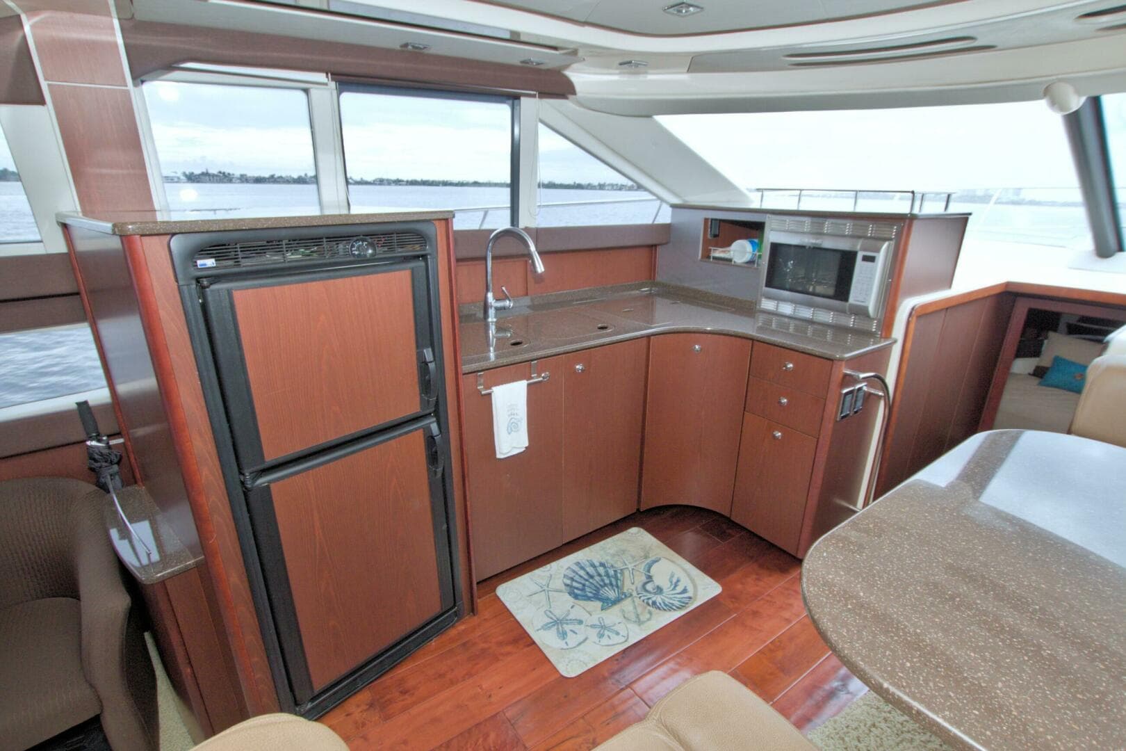 2013 Meridian 441 Sedan — photo 42