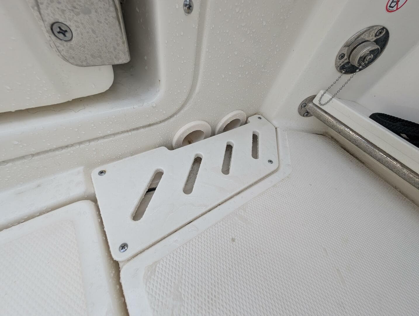 2023 Boston Whaler 240 Vantage — photo 83