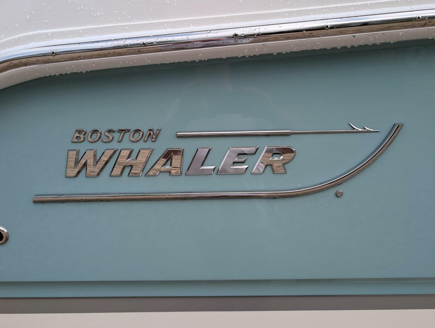 2023 Boston Whaler 240 Vantage — photo 90