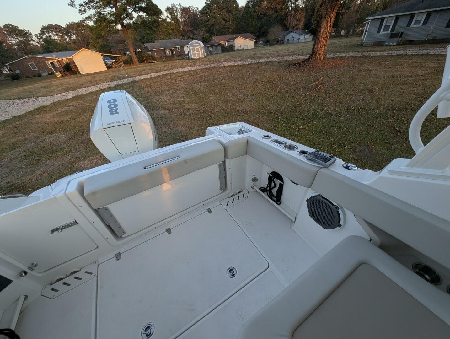 2023 Boston Whaler 240 Vantage — photo 40