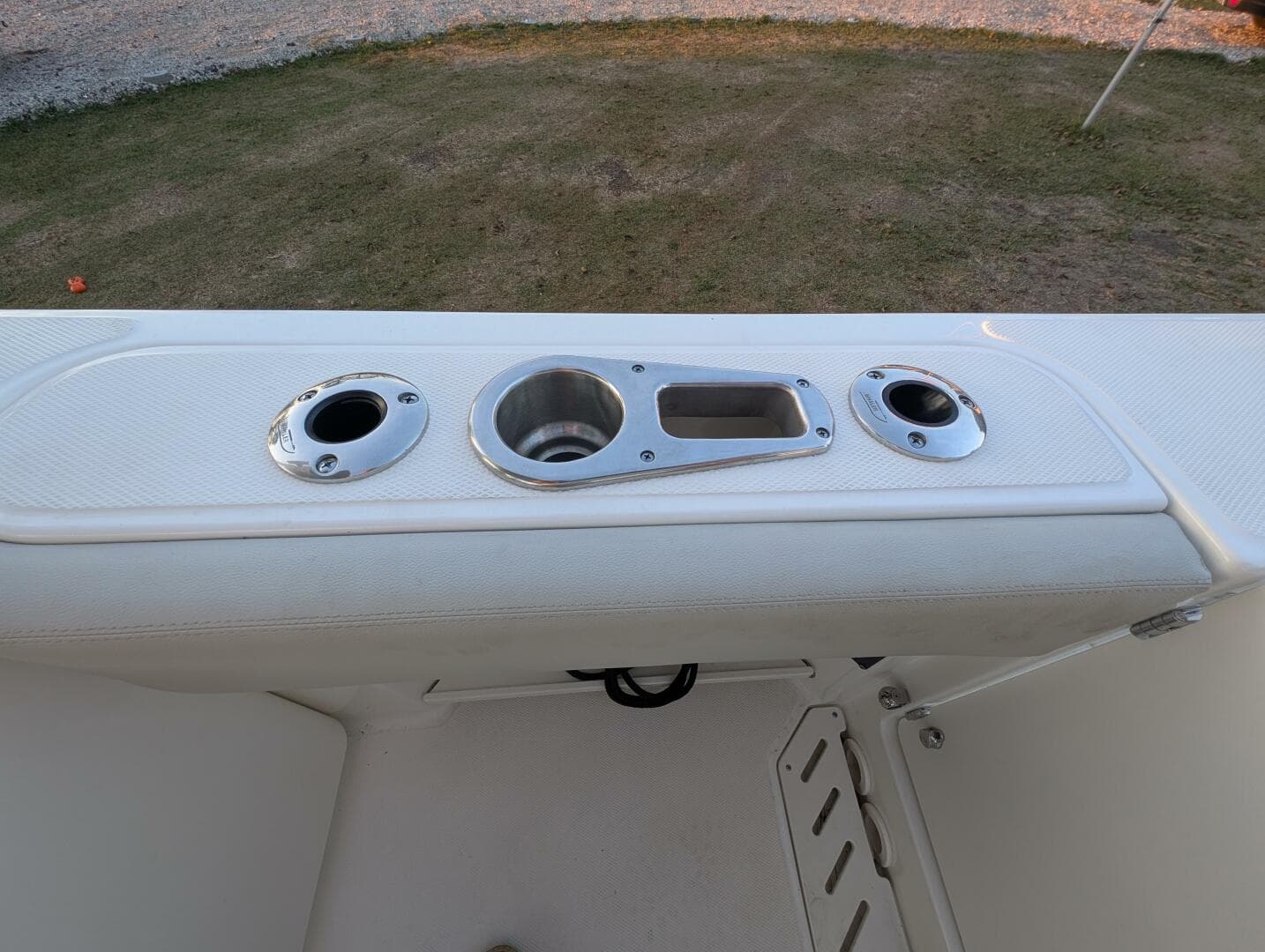 2023 Boston Whaler 240 Vantage — photo 56
