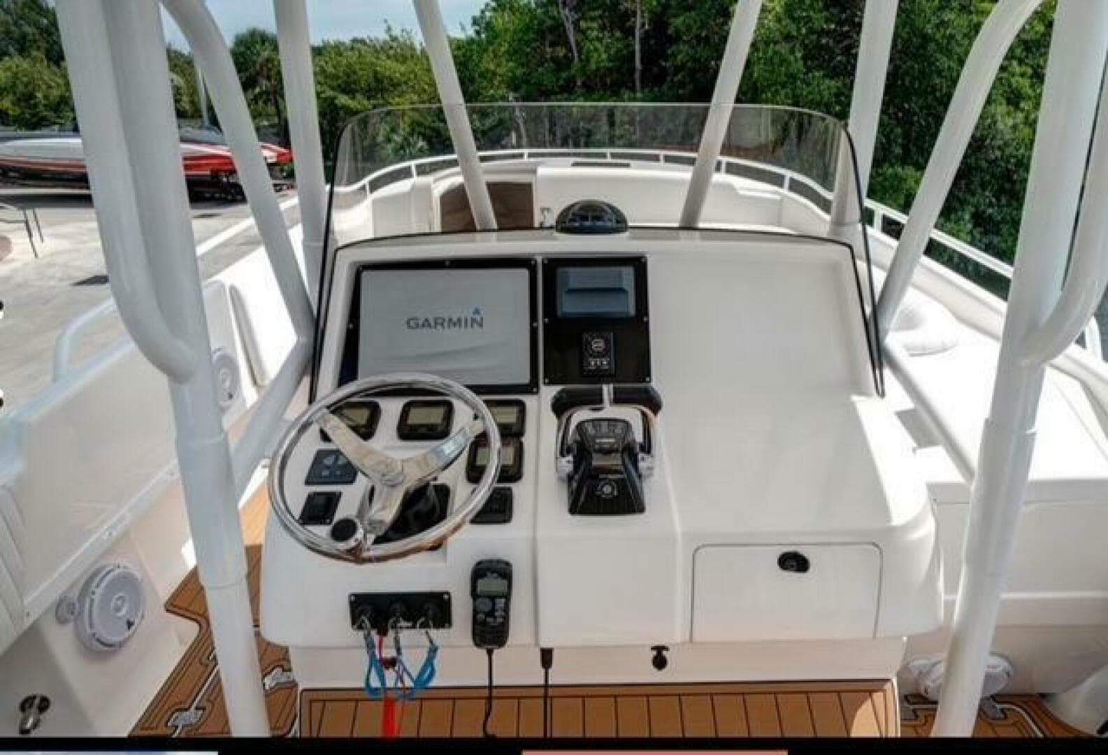 2008 Intrepid — photo 3