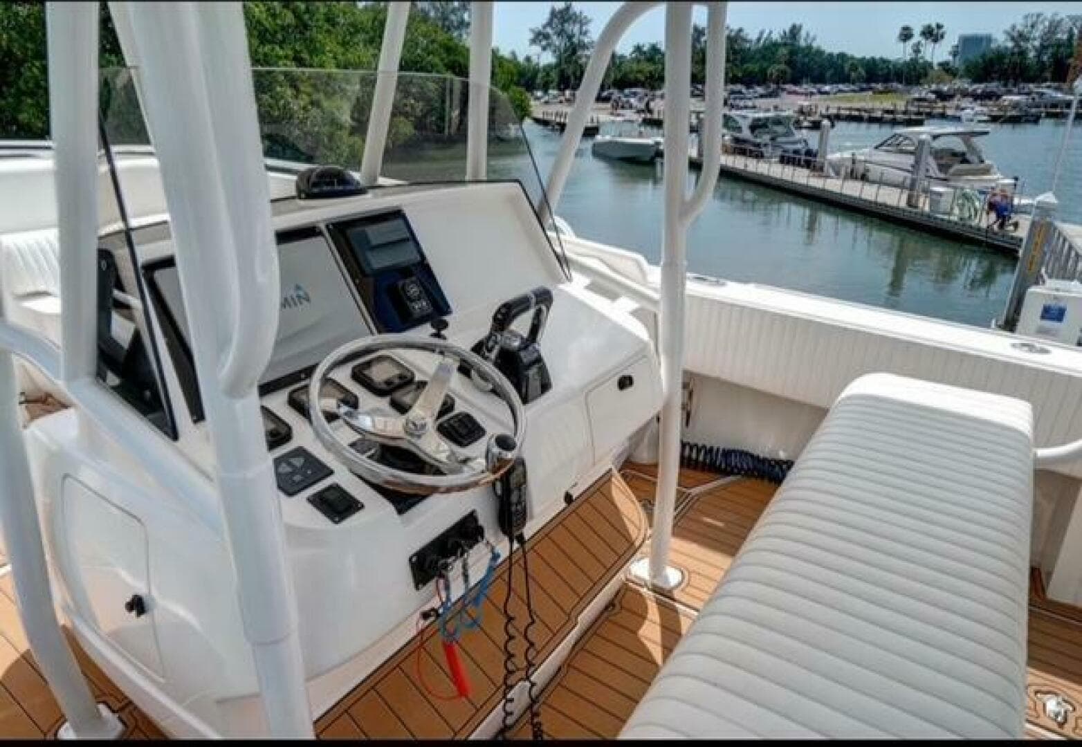 2008 Intrepid — photo 4