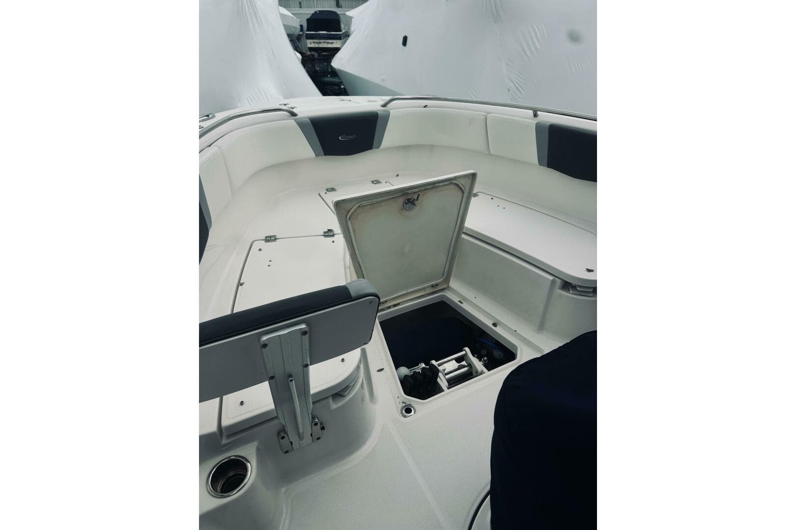 2022 Robalo R272 Center Console — photo 69