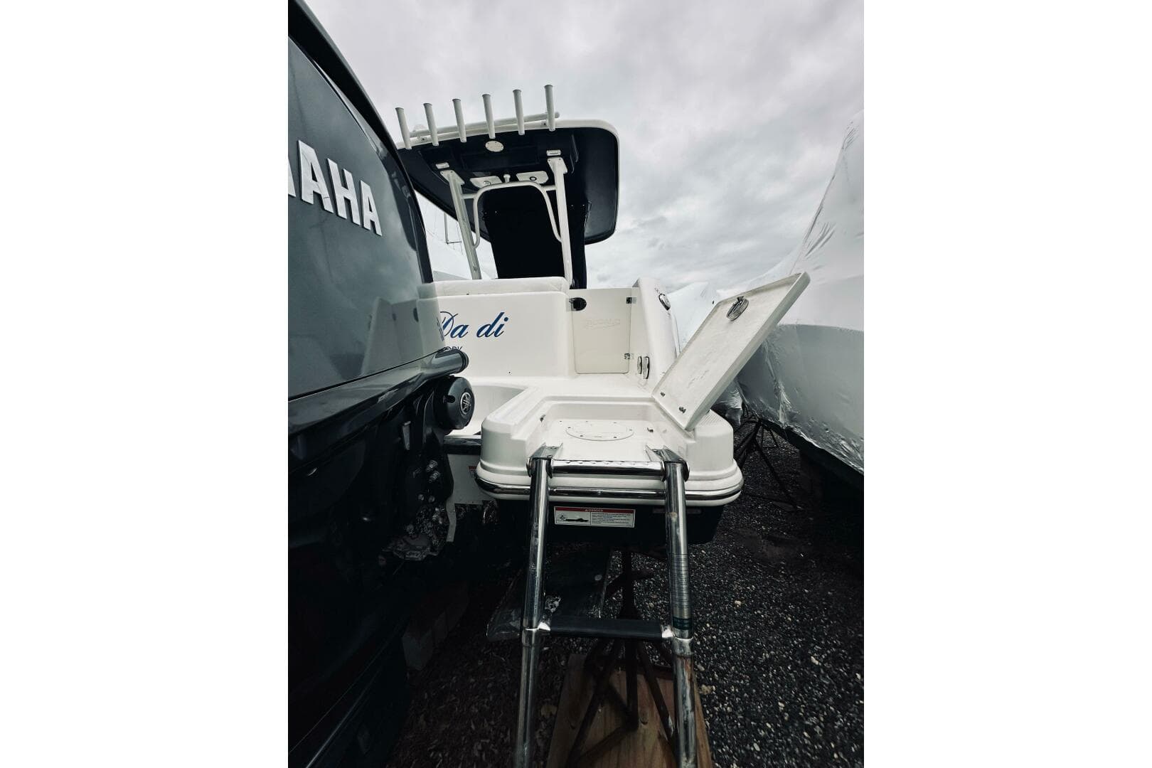 2022 Robalo R272 Center Console — photo 33