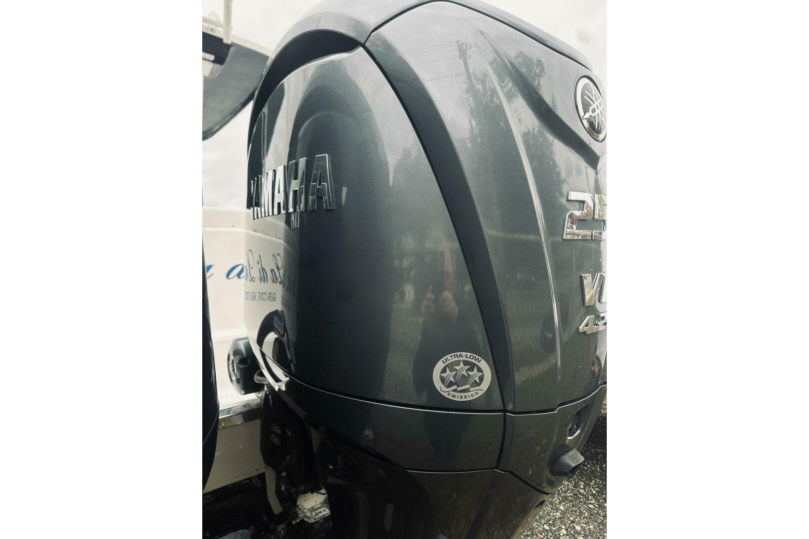 2022 Robalo R272 Center Console — photo 17