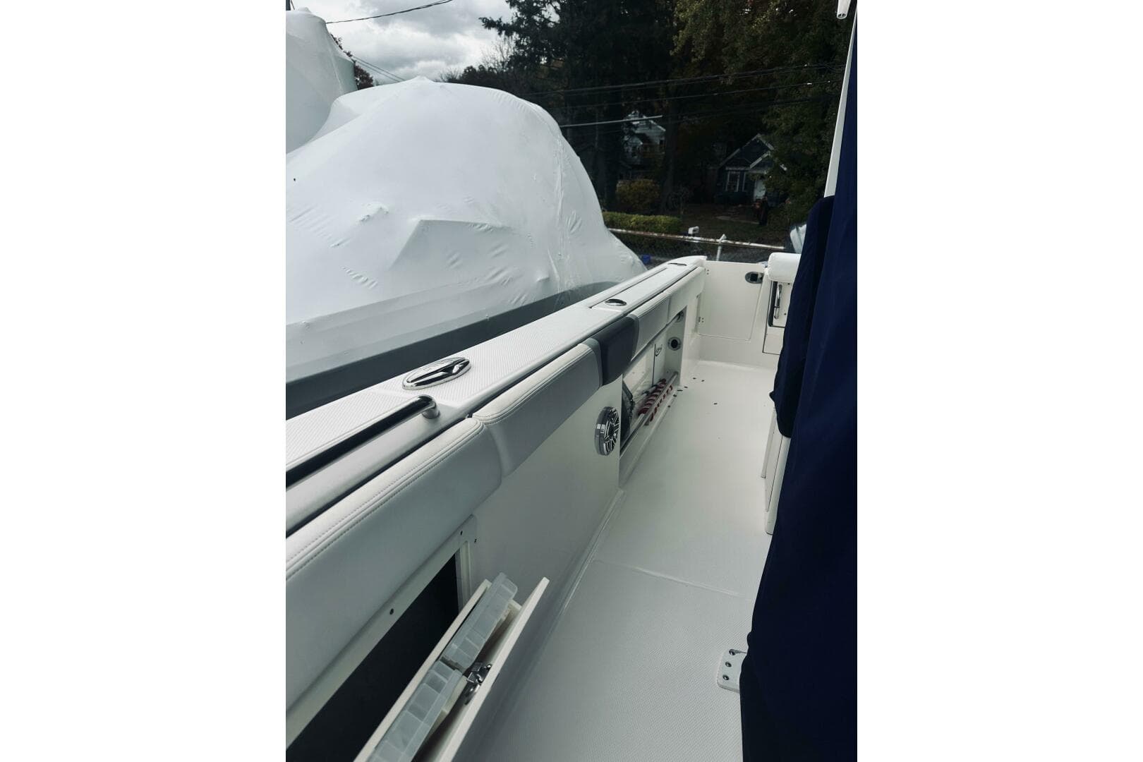 2022 Robalo R272 Center Console — photo 68