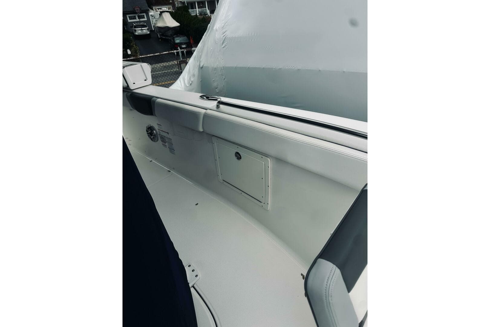 2022 Robalo R272 Center Console — photo 55