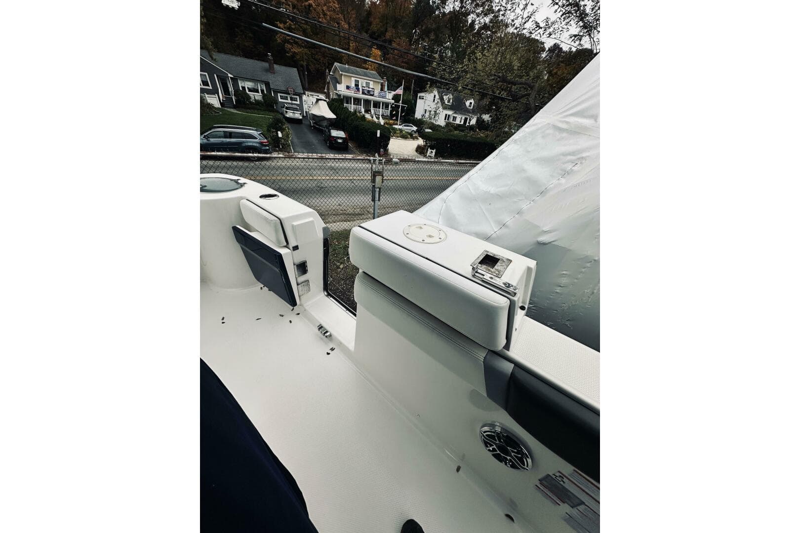 2022 Robalo R272 Center Console — photo 58