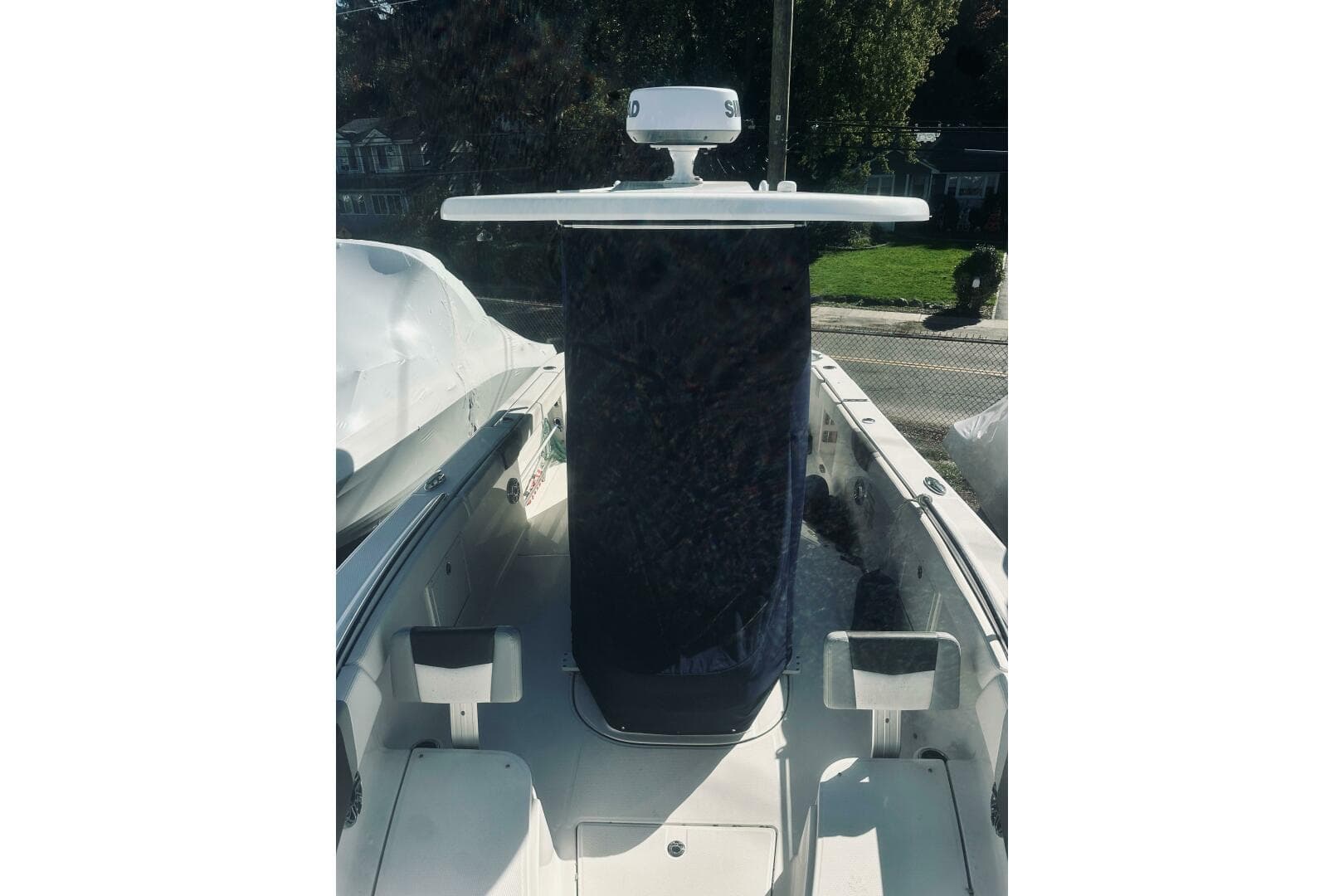 2022 Robalo R272 Center Console — photo 24
