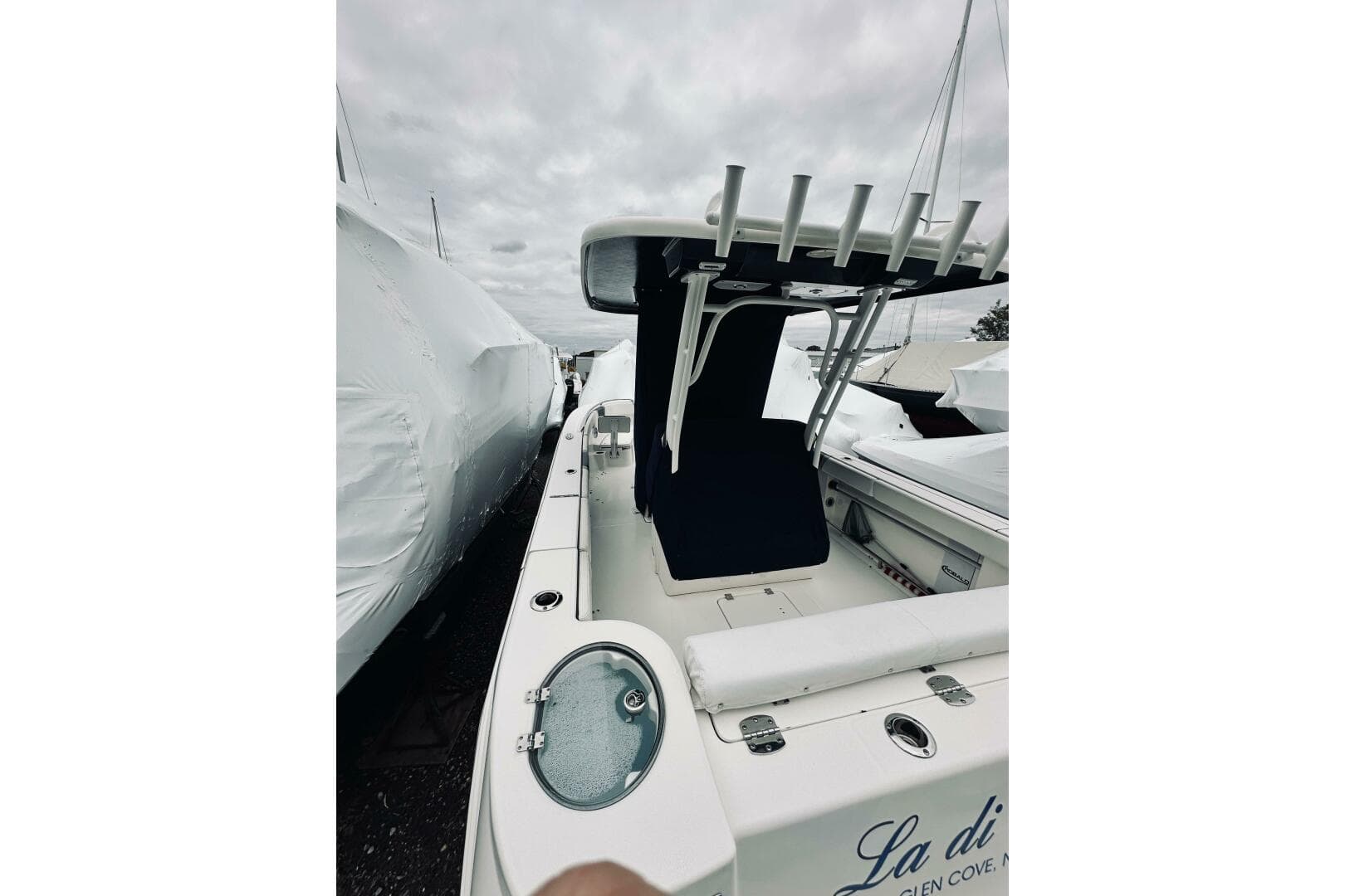 2022 Robalo R272 Center Console — photo 38