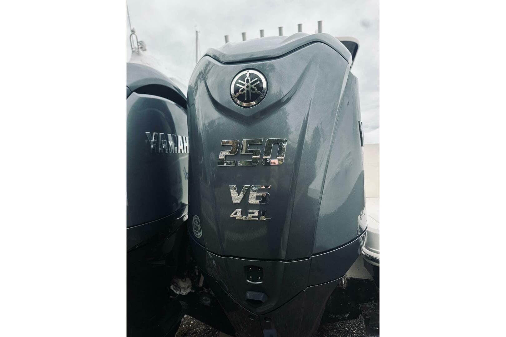 2022 Robalo R272 Center Console — photo 31