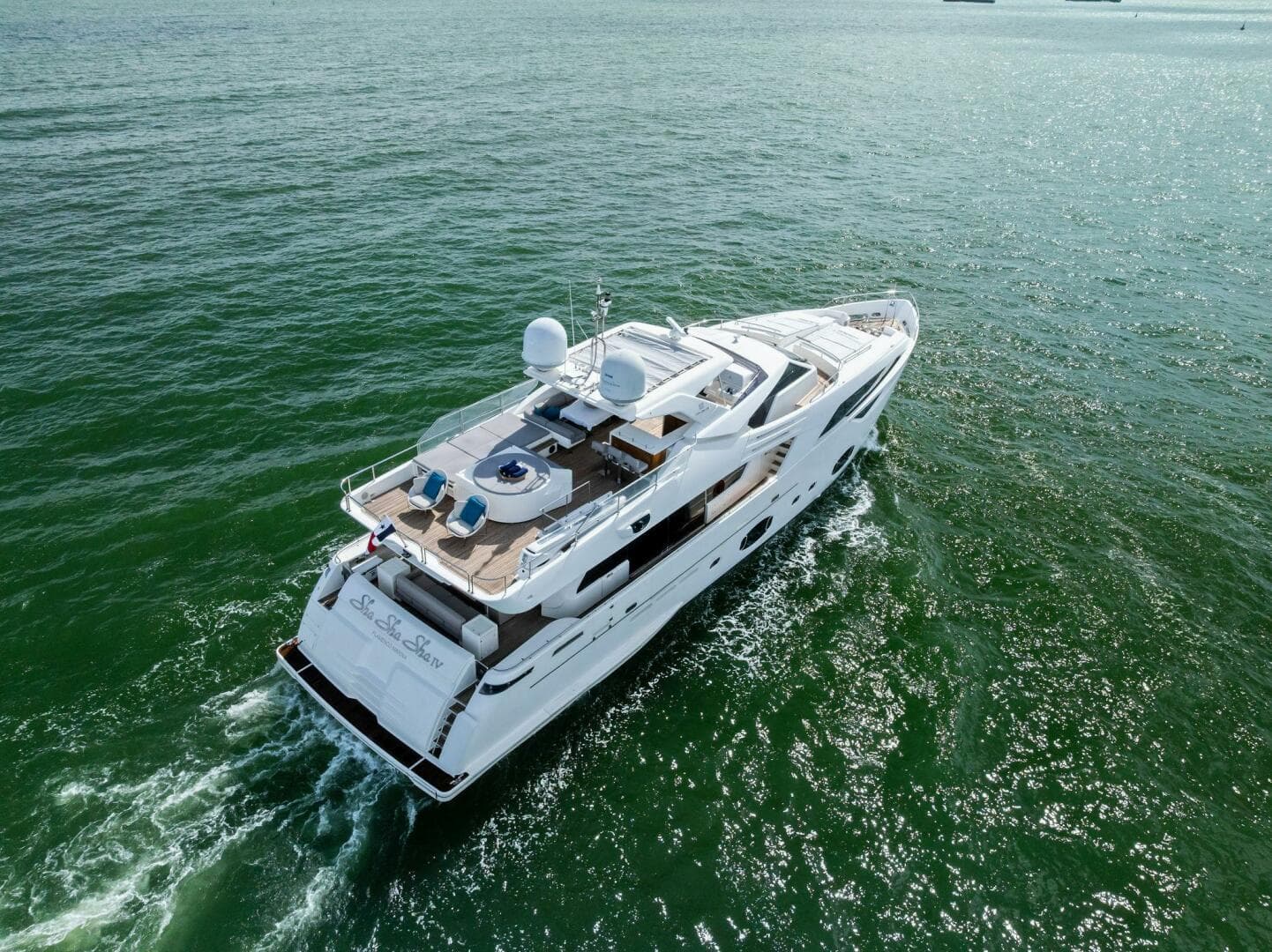 2014 Custom Line 100 — photo 20