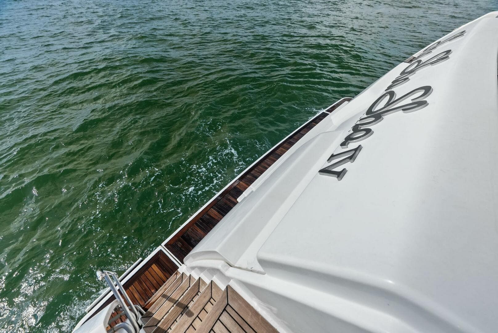 2014 Custom Line 100 — photo 25