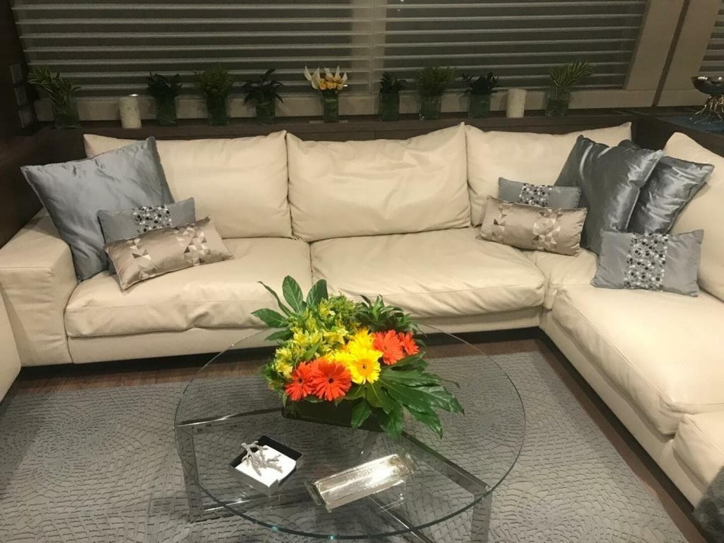 2014 Custom Line 100 — photo 47