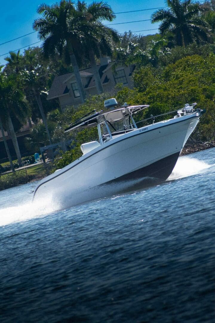 2004 Century 3200 Center Console — photo 57