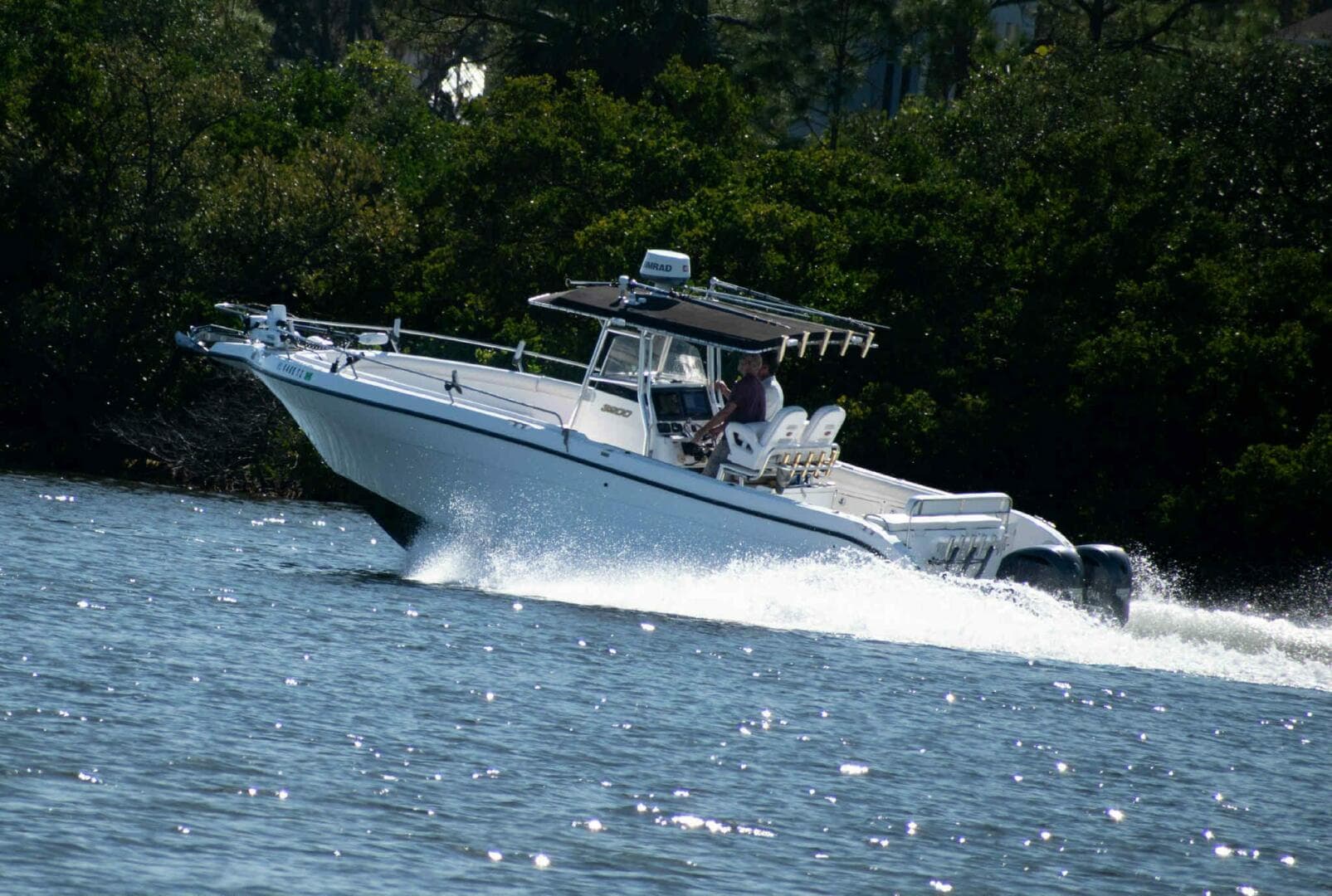 2004 Century 3200 Center Console — photo 38
