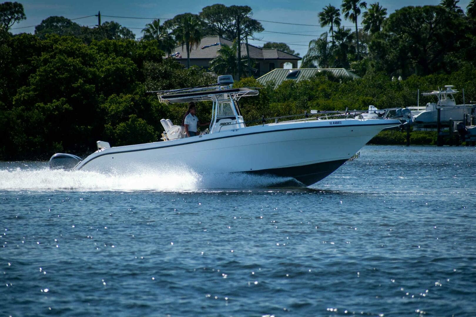 2004 Century 3200 Center Console — photo 44