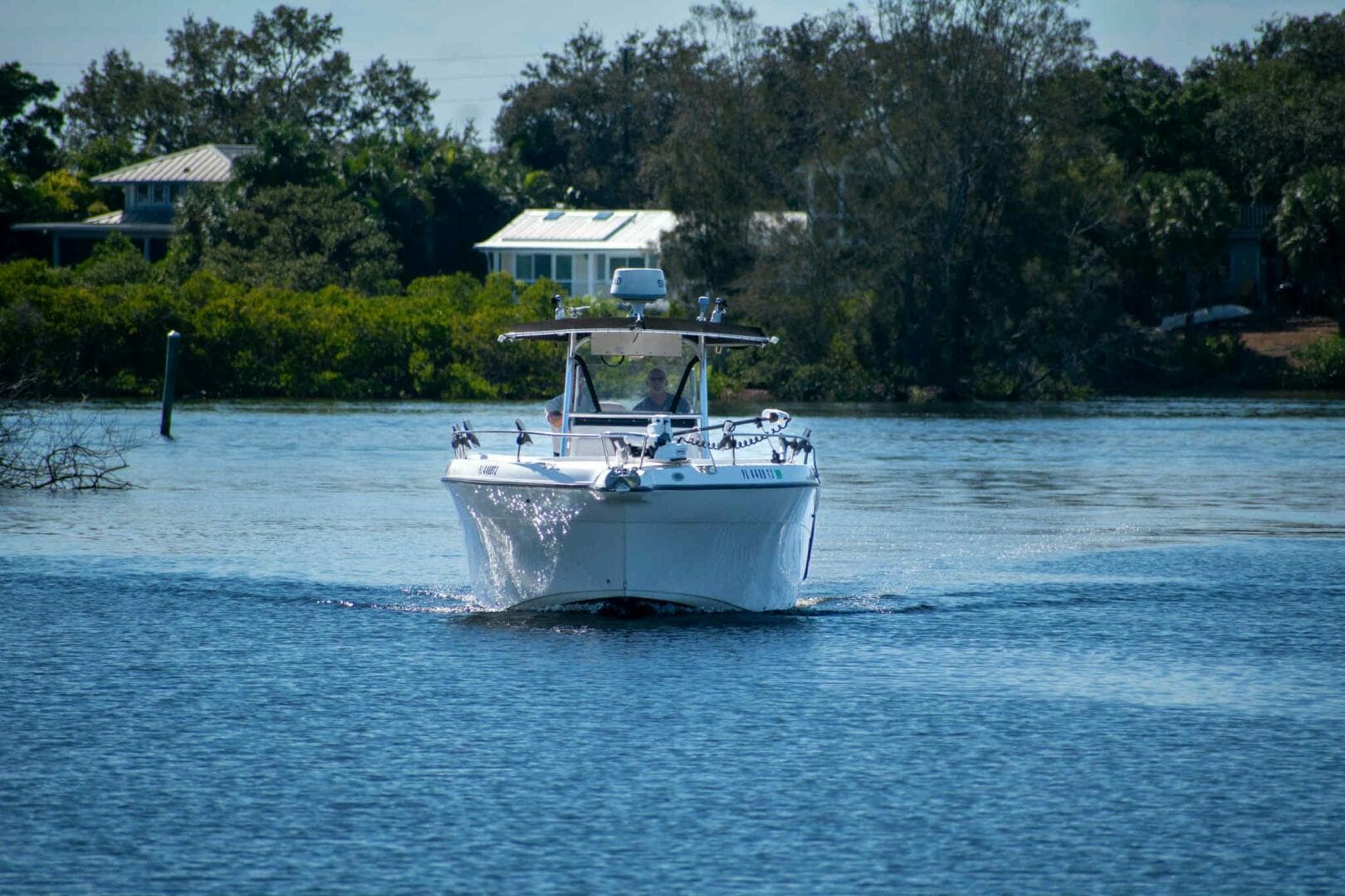 2004 Century 3200 Center Console — photo 43