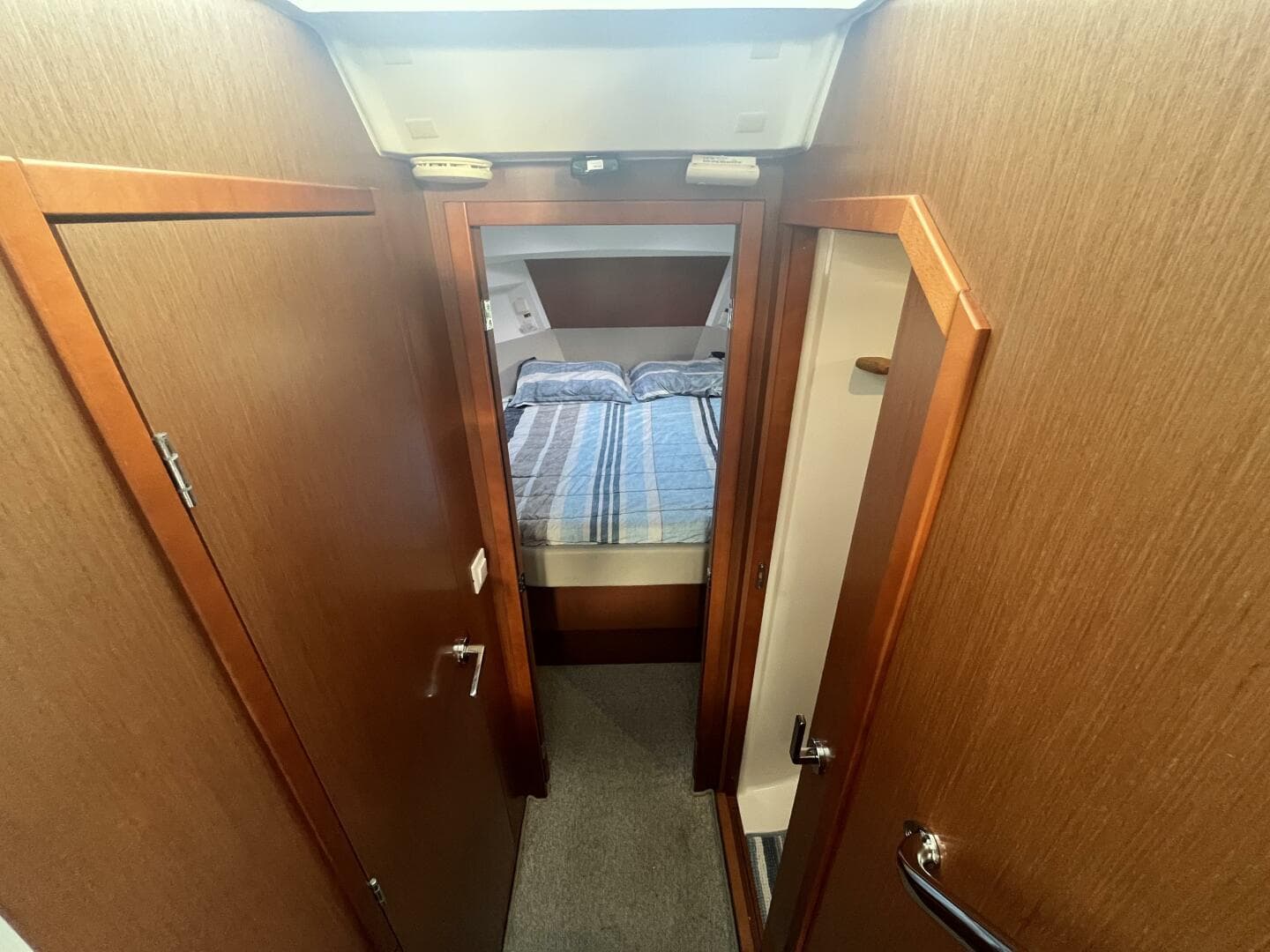 2016 Beneteau Swift Trawler 30 — photo 14