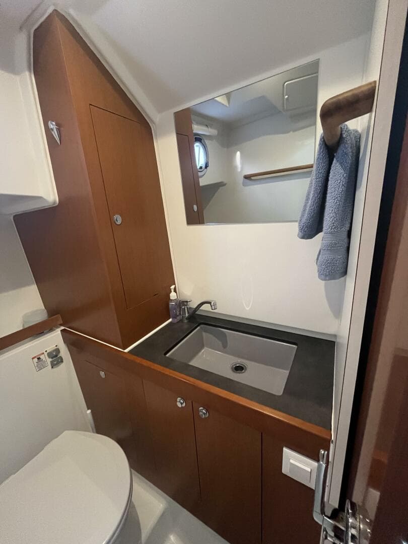 2016 Beneteau Swift Trawler 30 — photo 18