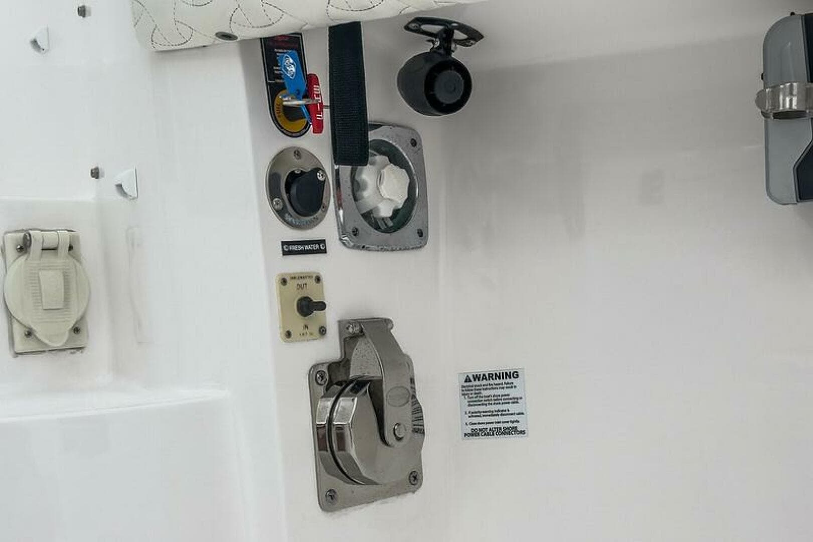 2022 Intrepid 477 Evolution — photo 48