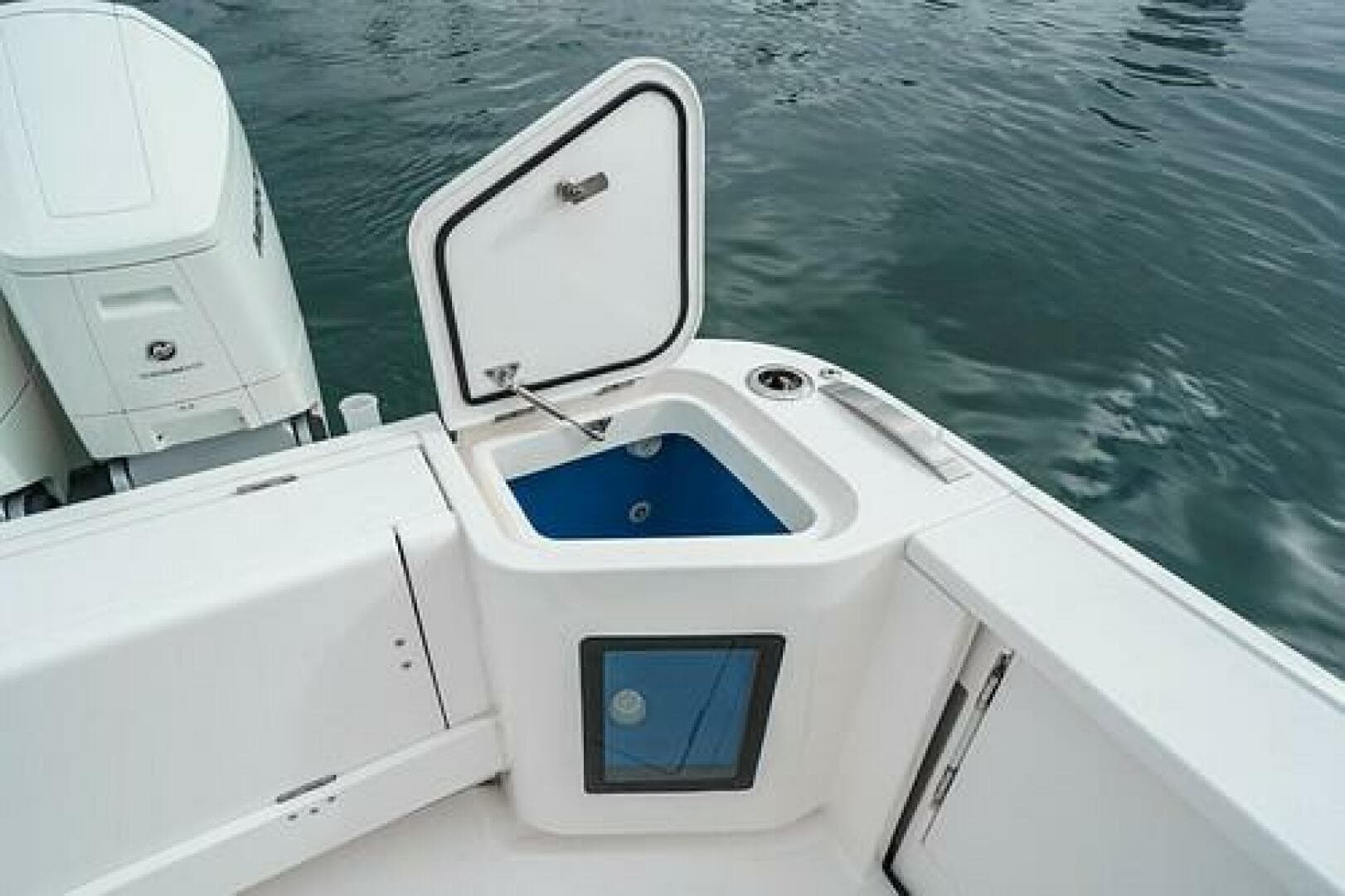 2022 Intrepid 477 Evolution — photo 19