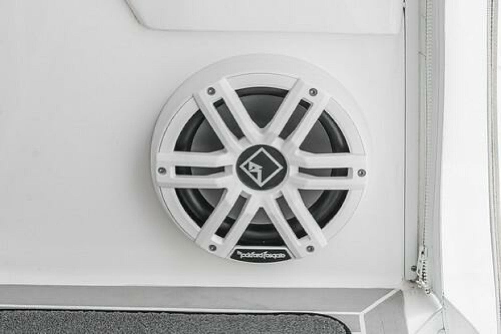 2022 Intrepid 477 Evolution — photo 46